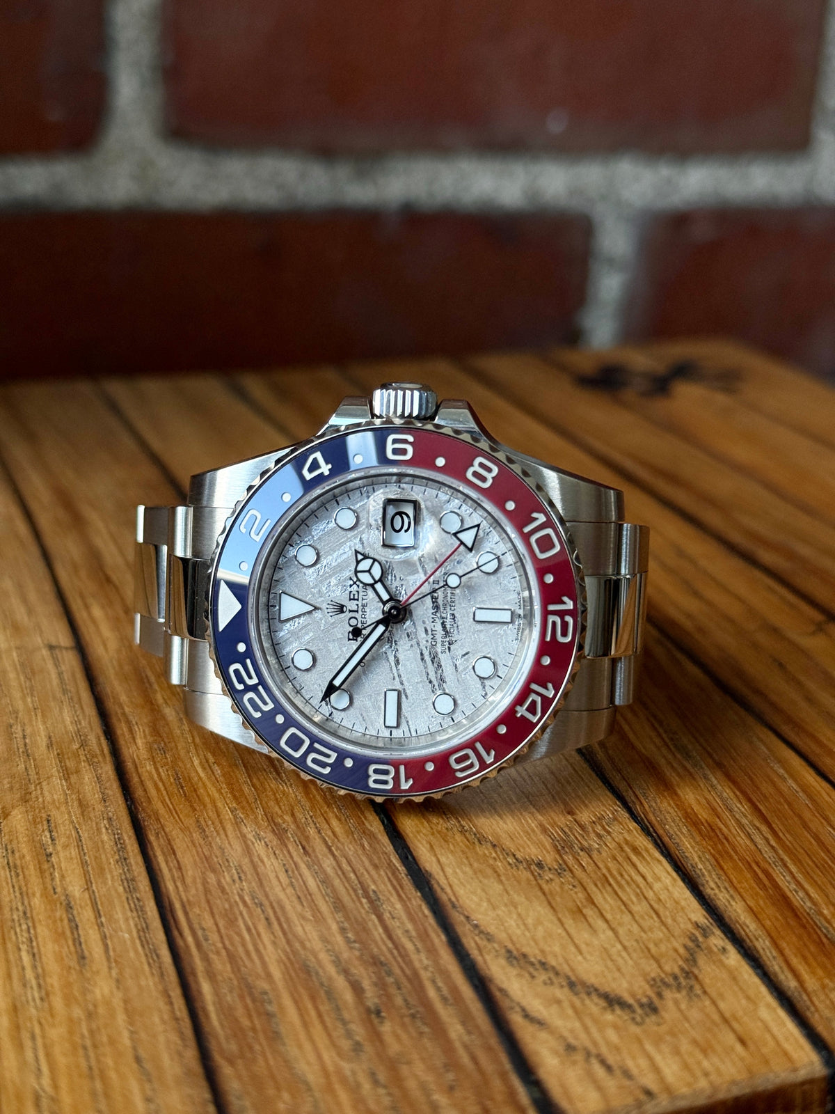 Pre-owned Rolex GMT-Master II 126719BLRO | White gold Grey
