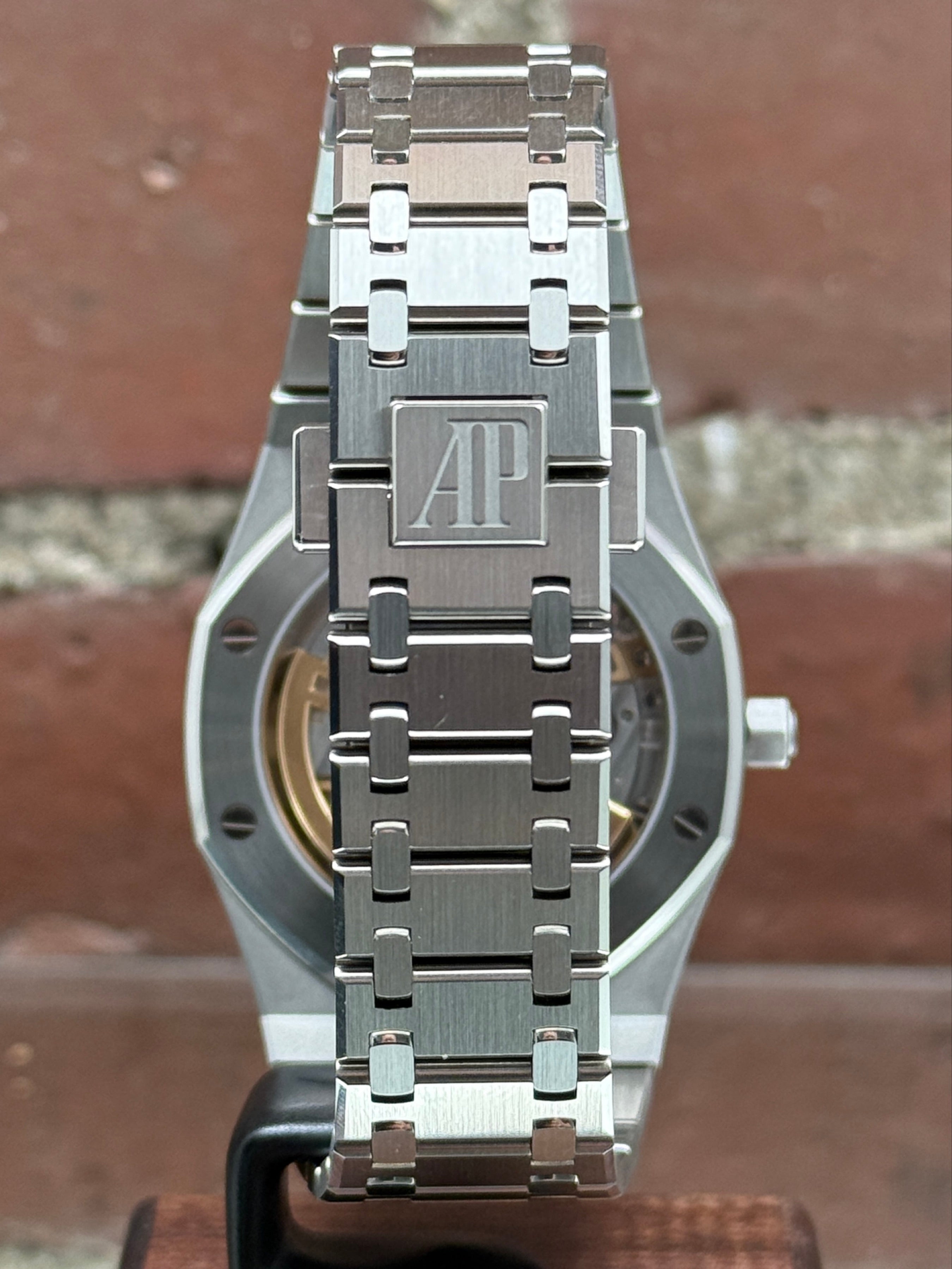 Mint Audemars Piguet Royal Oak  16202ST.OO.1240ST.02 | Steel Blue