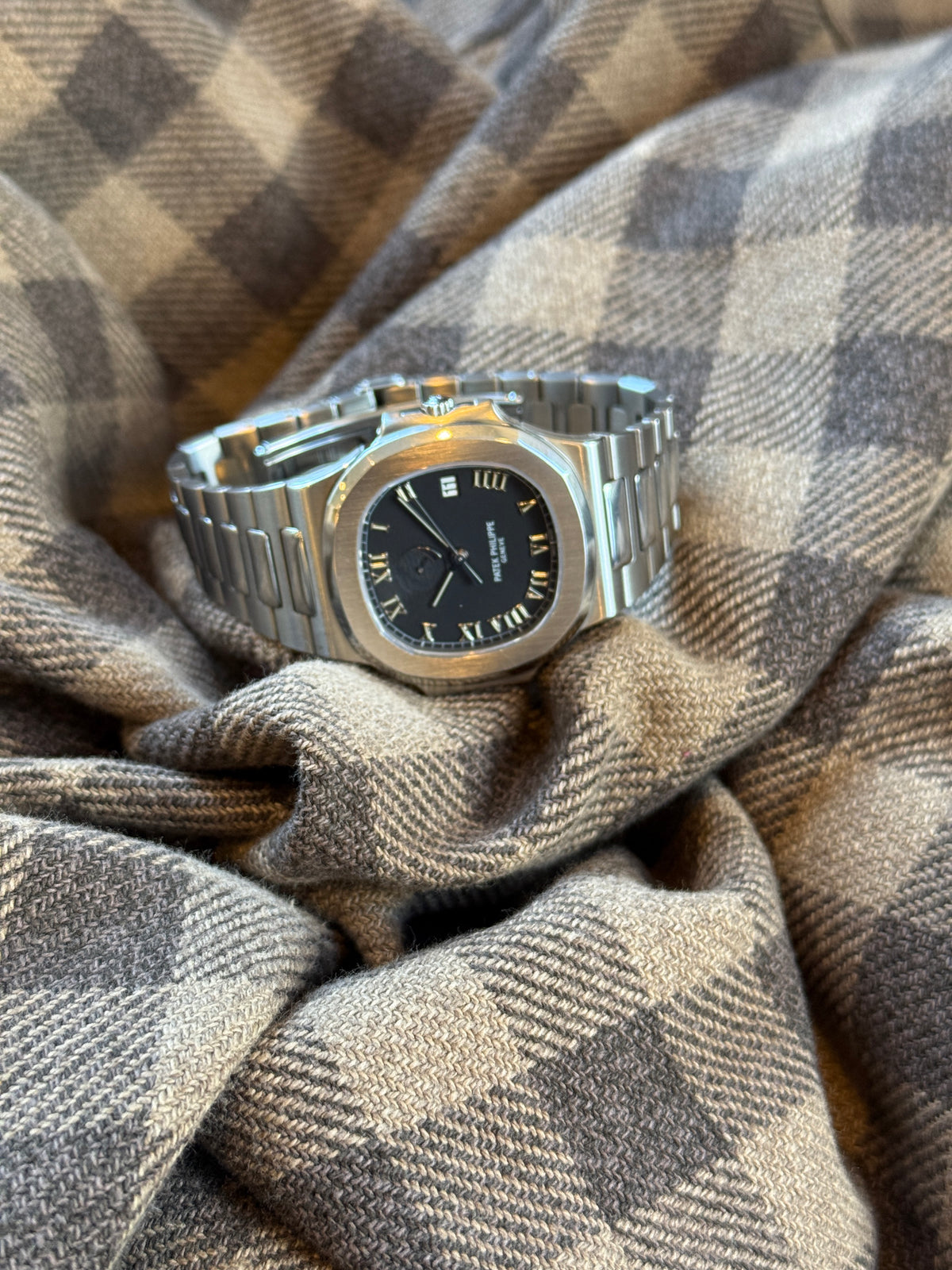 Pre-owned Patek Philippe Nautilus 3710/1A-001 | Steel Black