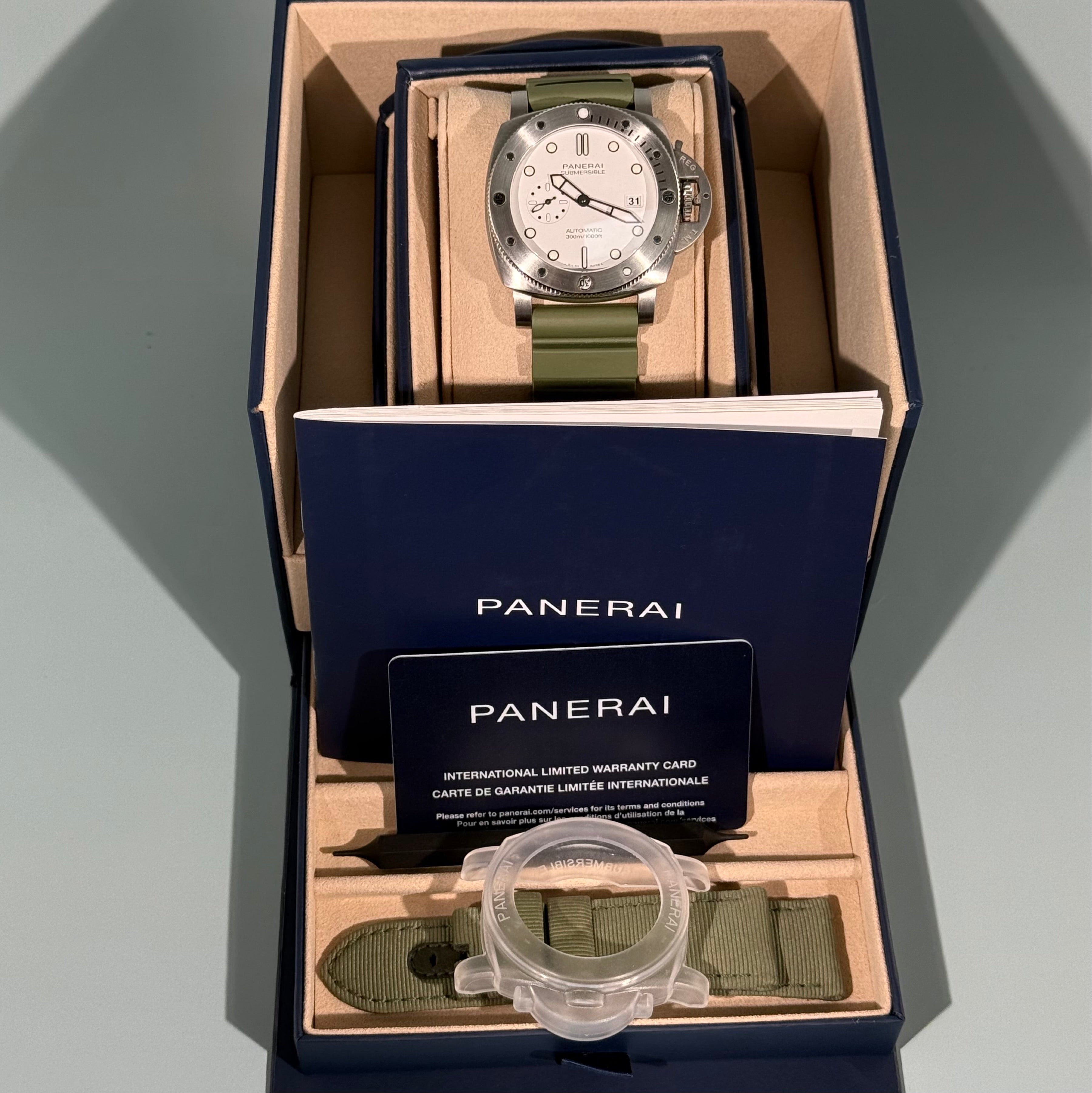 Panerai Submersible Quarantaquattro Bianco