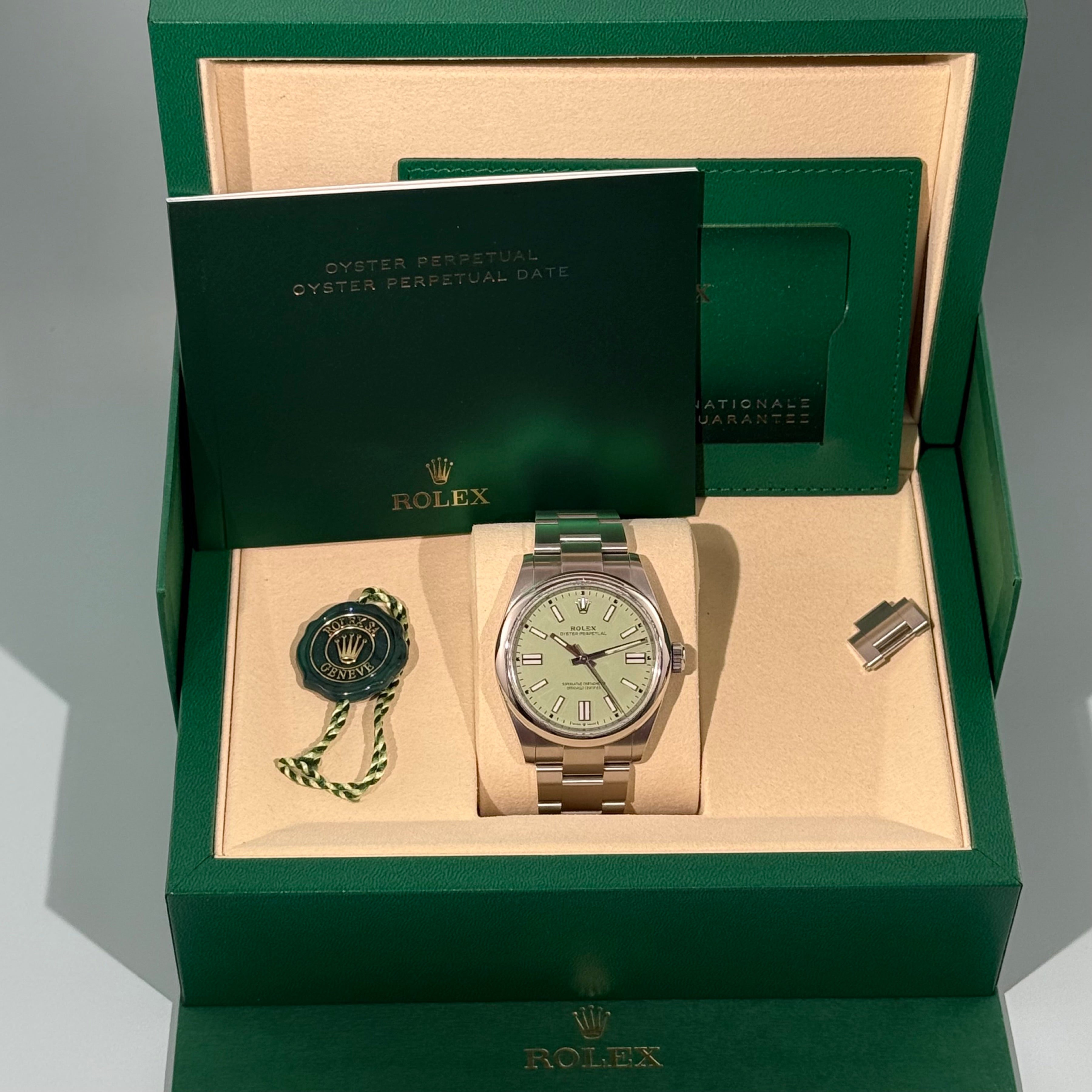 Rolex Oyster Perpetual 41