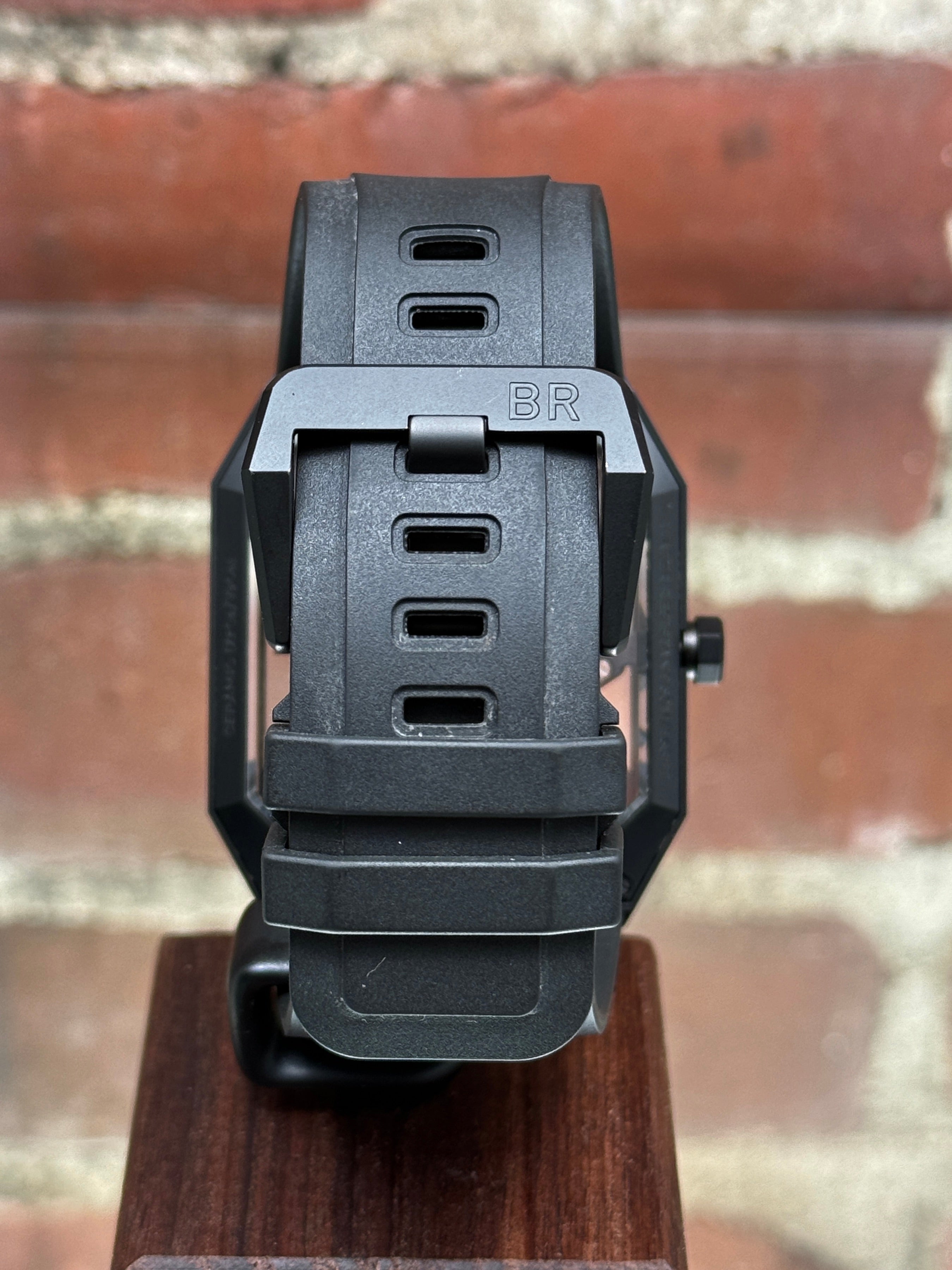Bell & Ross BR 01