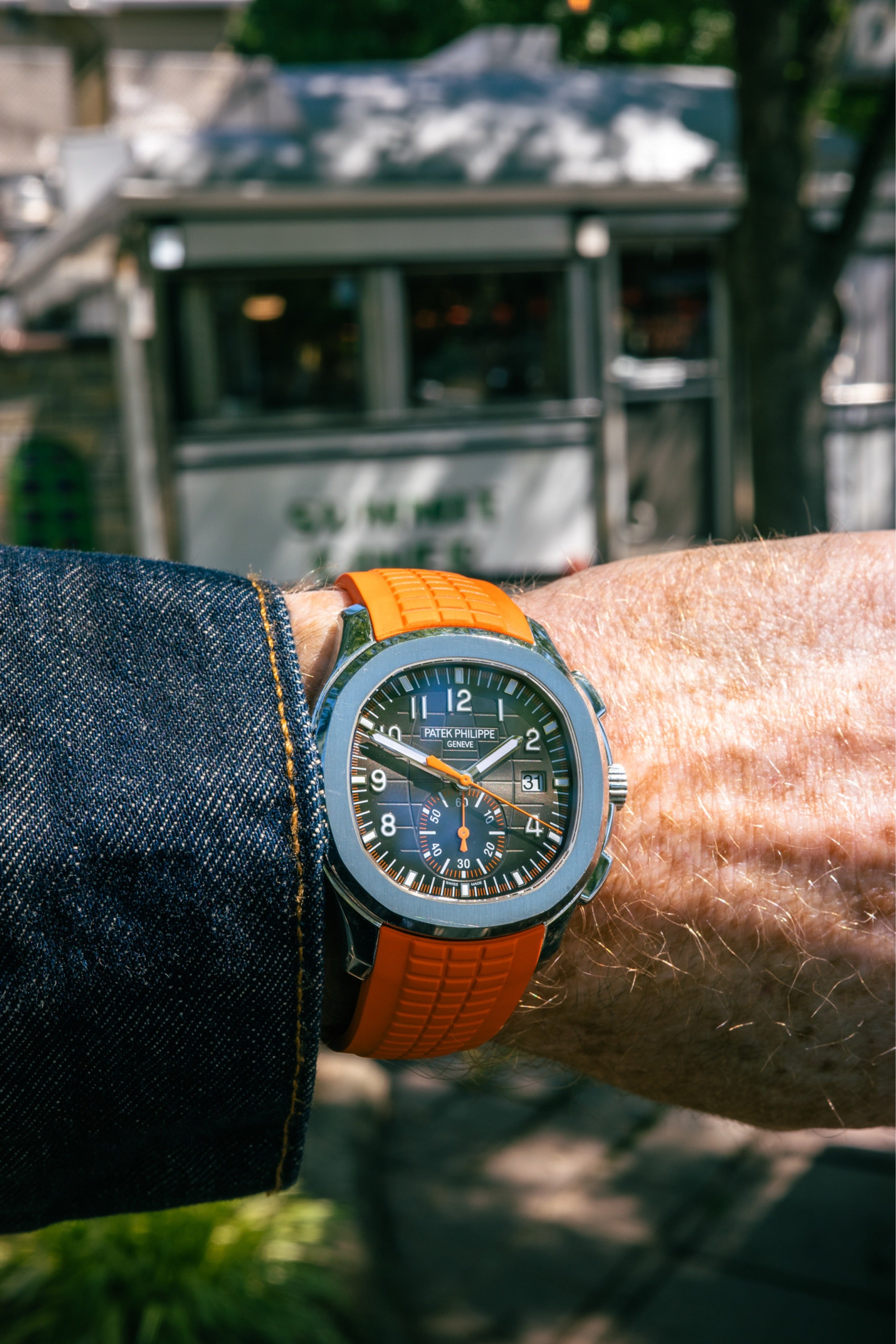 Pre-owned Patek Philippe Aquanaut 5968A-001 | Steel Black