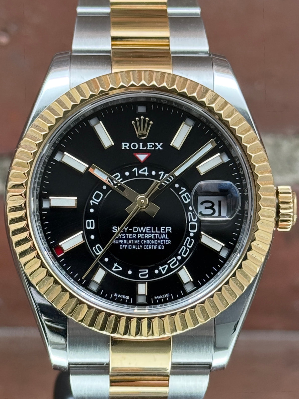 Mint Rolex Sky-Dweller 326933 | gold and steel black