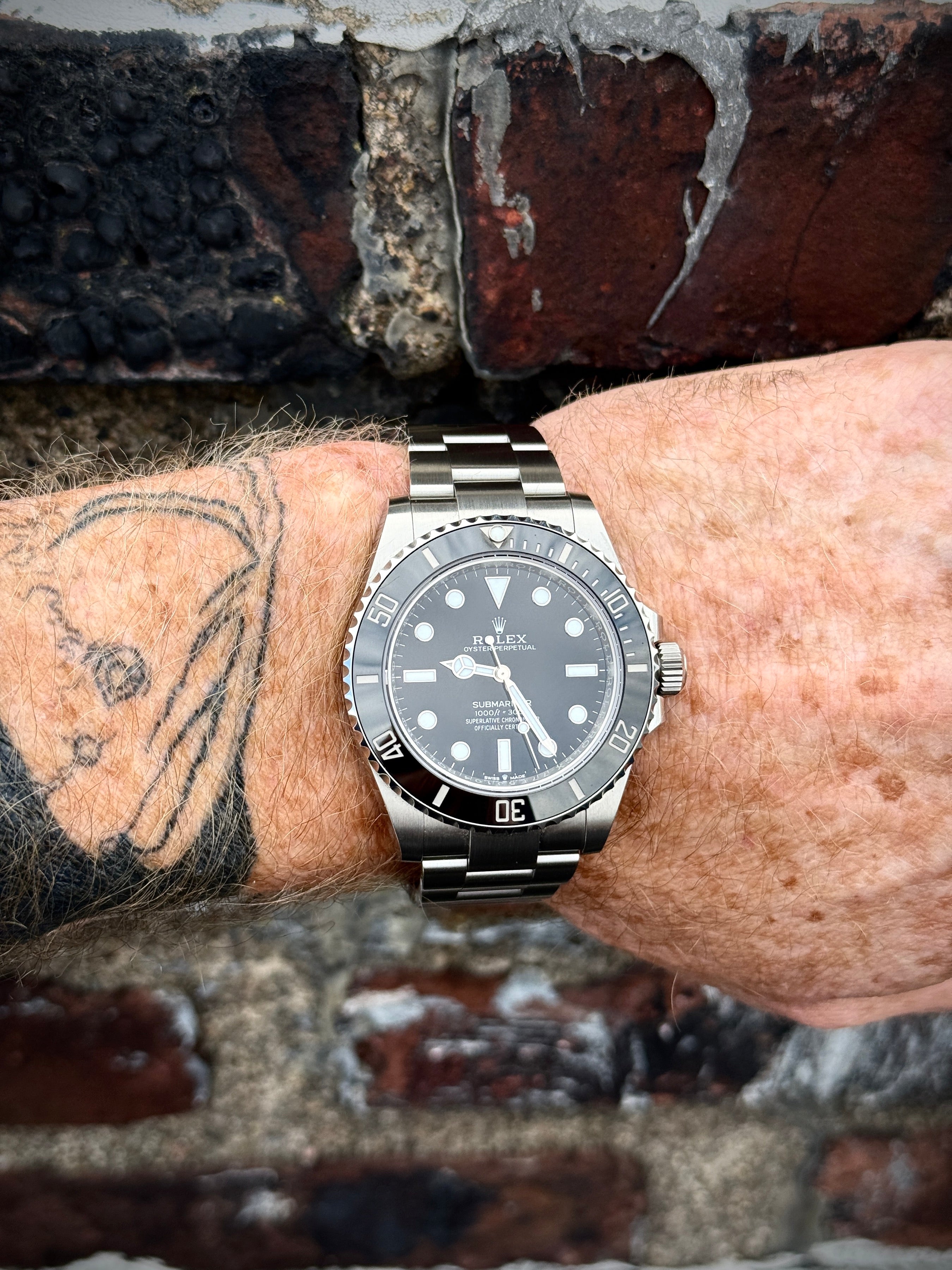Pre-owned Rolex Submariner 124060 |  steel  black