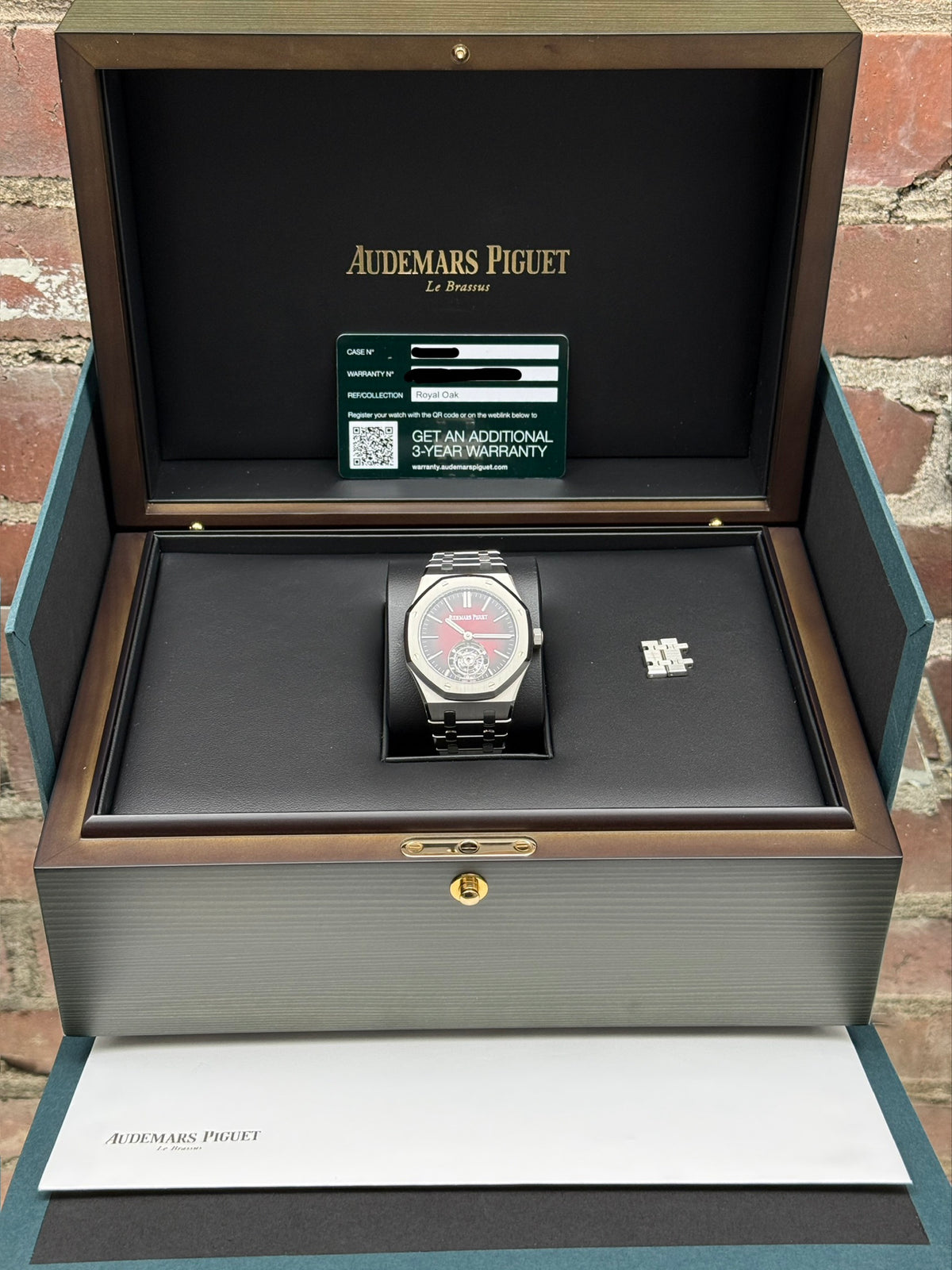 Pre-owned Audemars Piguet Royal Oak Selfwinding Flying Tourbillon Burgundy 26730ST.OO.1320ST.05 | Steel Bordeaux