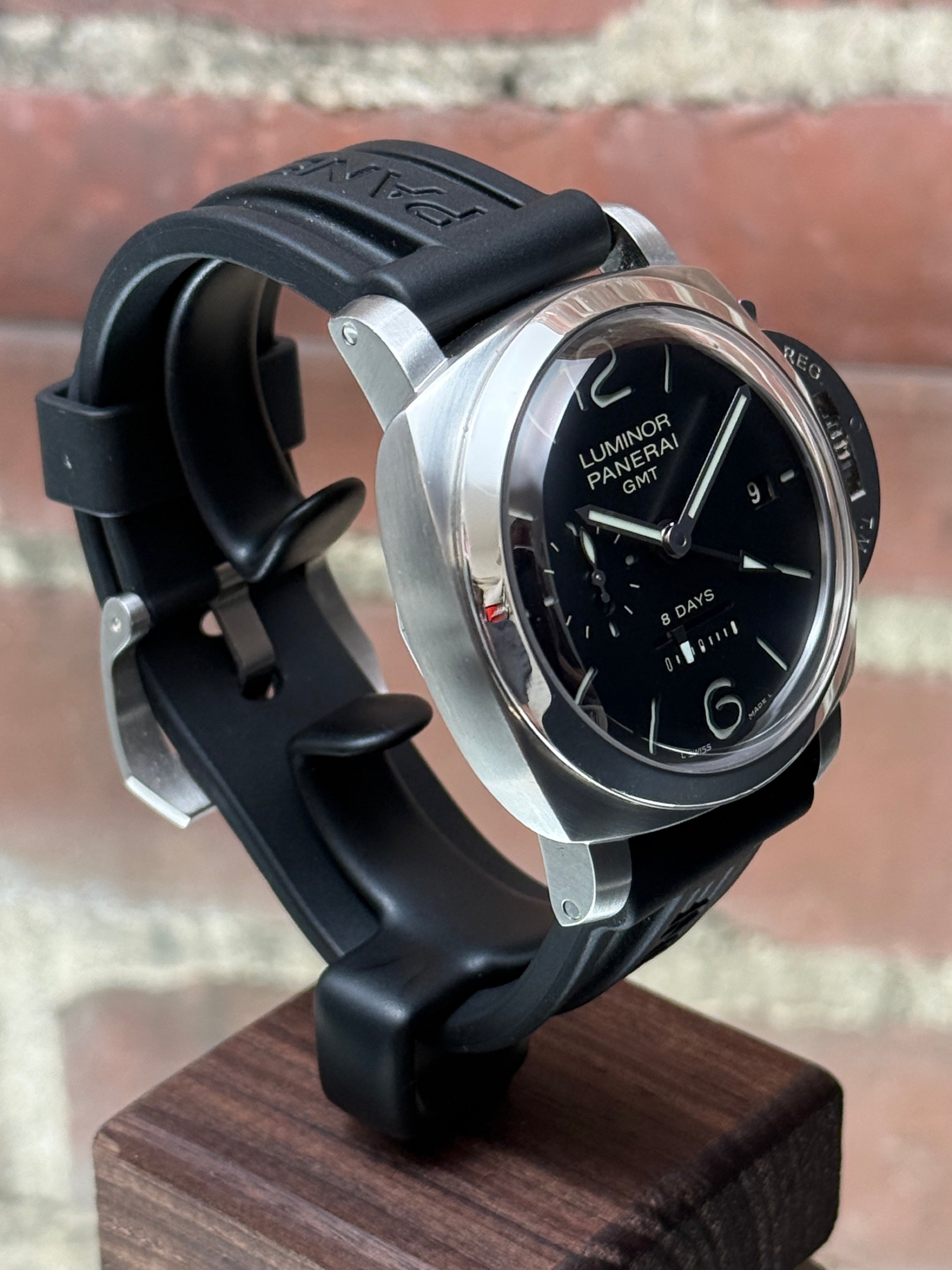 Panerai Luminor 1950 8 Days GMT