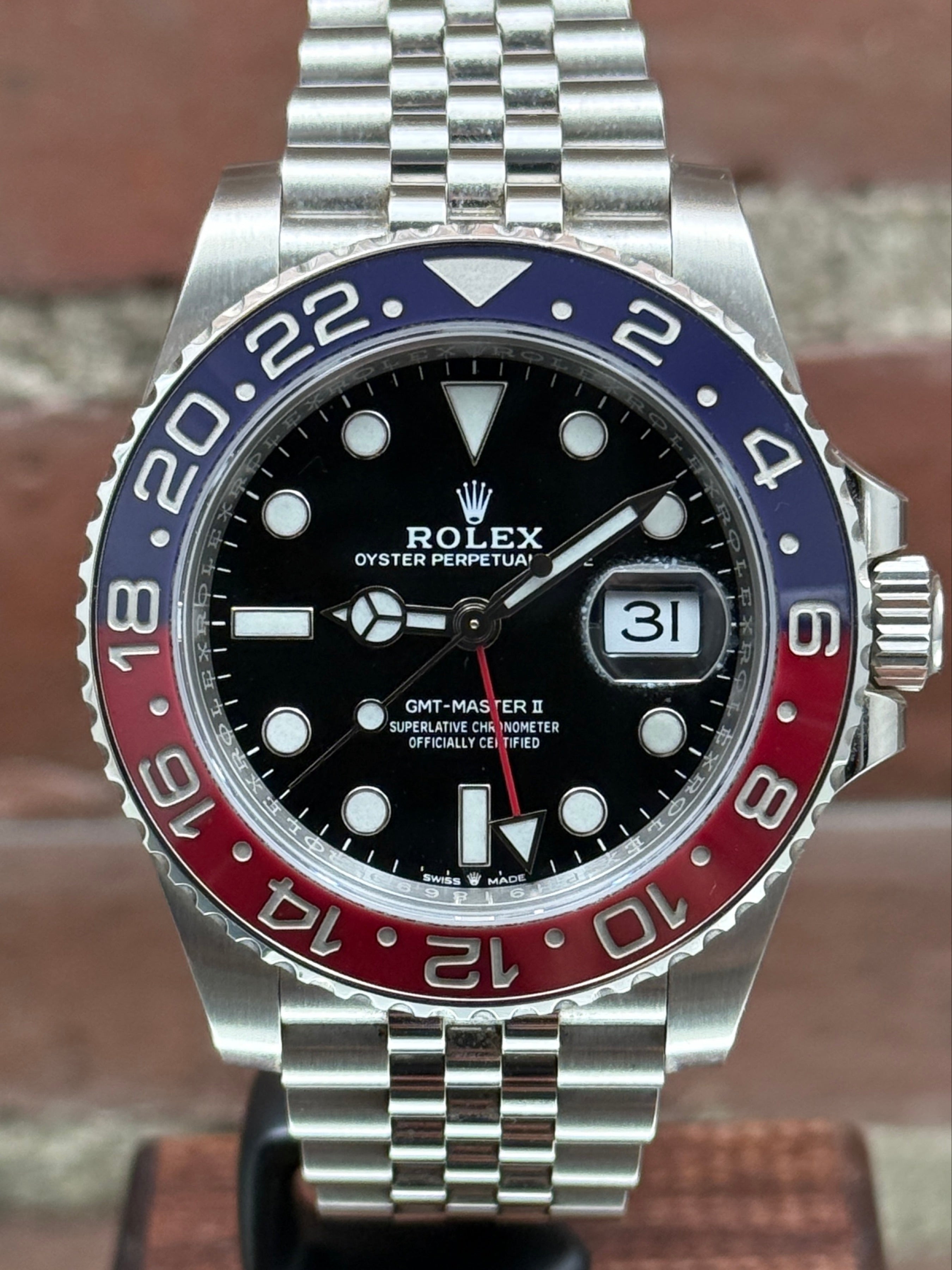 Pre-owned Rolex GMT-Master II 126710BLRO | steel black