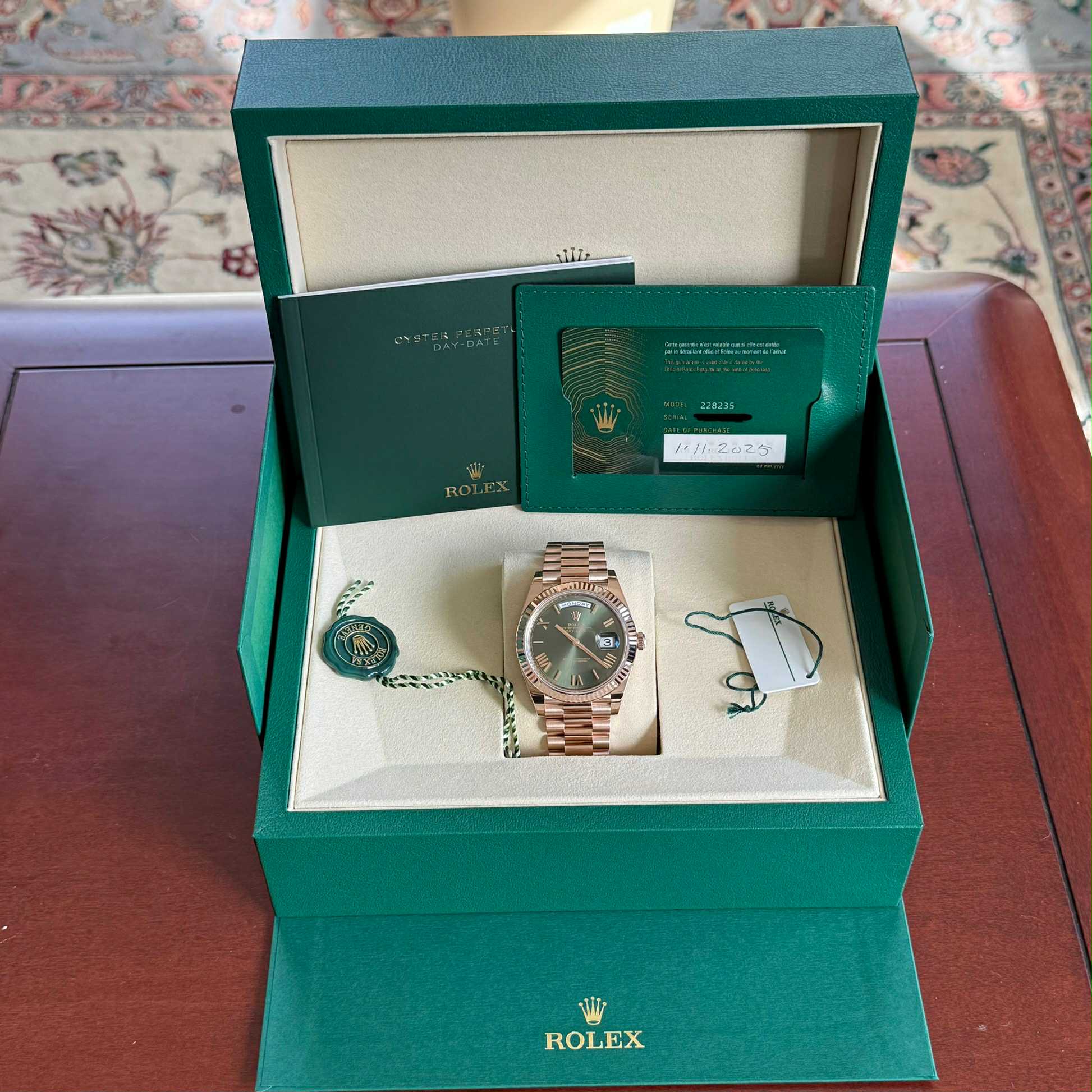 Rolex Day-Date 40 Olive Green Roman Dial 228235