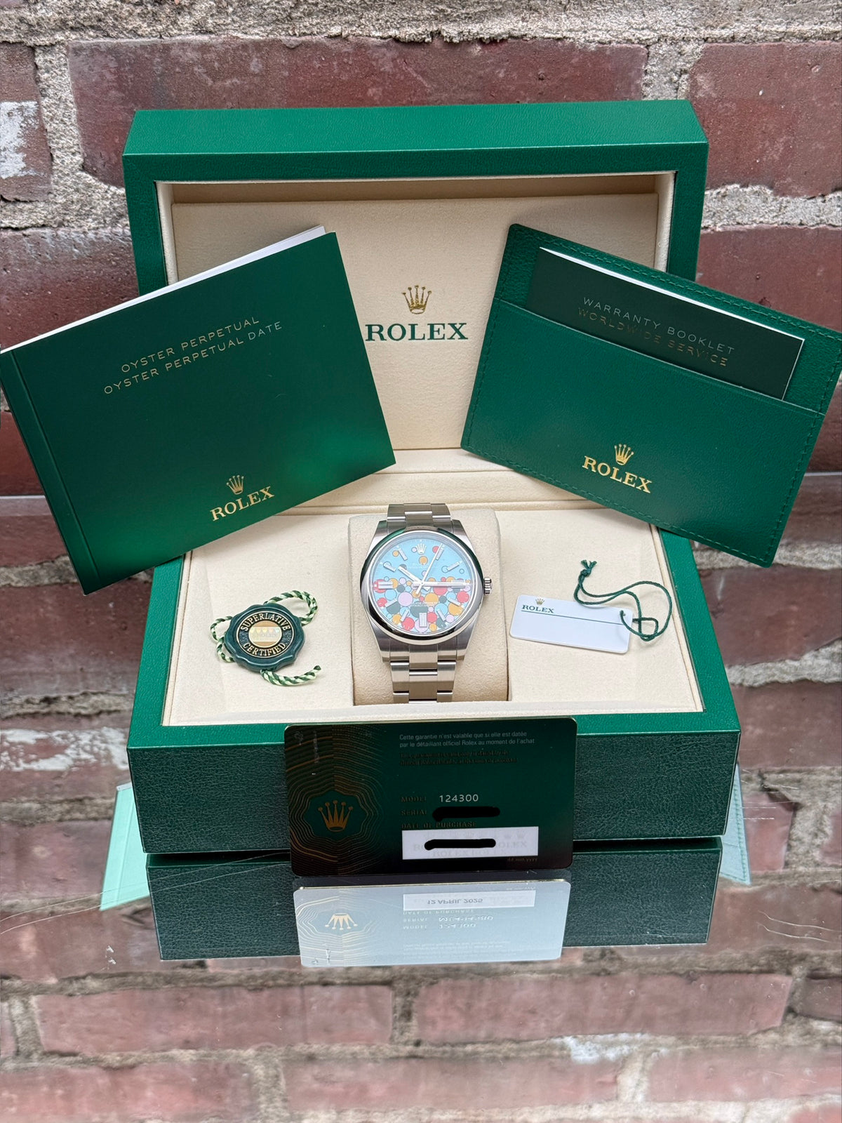 Excellent Rolex Oyster Perpetual 41 124300 | Steel Celebration