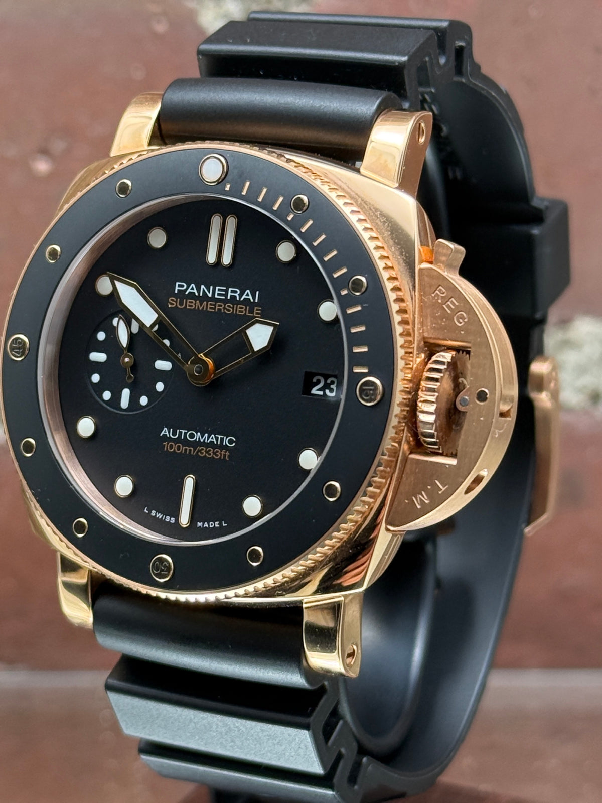 Mint Panerai Luminor Submersible PAM 00974 | Red gold Black