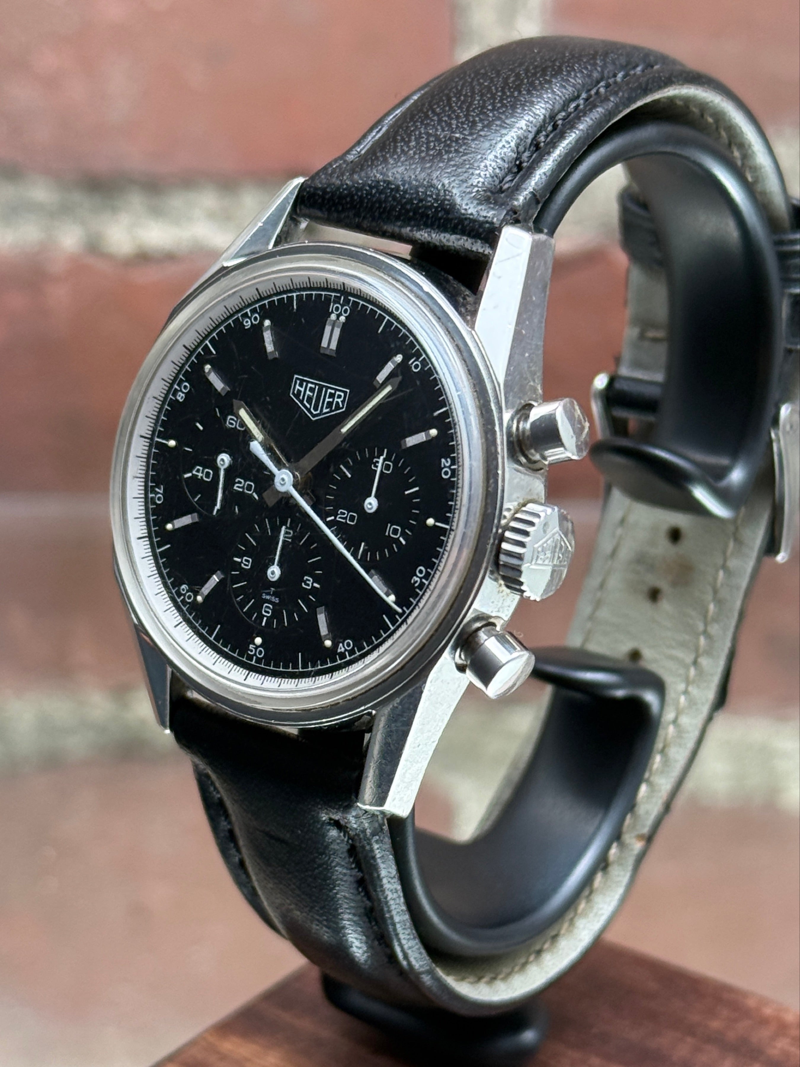 Pre-owned TAG Heuer Carrera Neo-vintage 1964 Re-Edition CS3111 | Steel Black