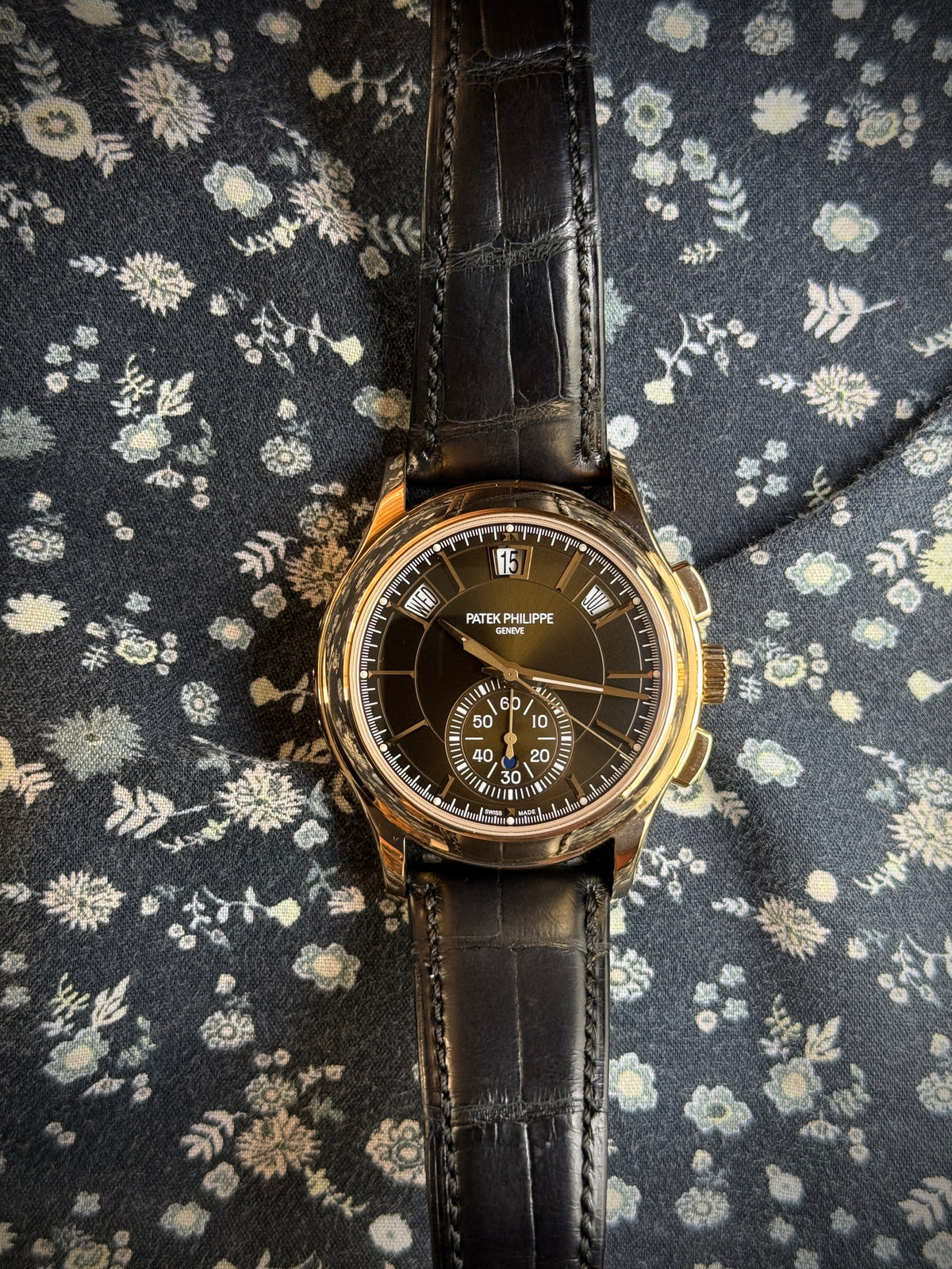 Pre-owned Patek Philippe Flyback Chronograph Annual Calendar 5905r-010 18kt 5905R-010 | pink gold black