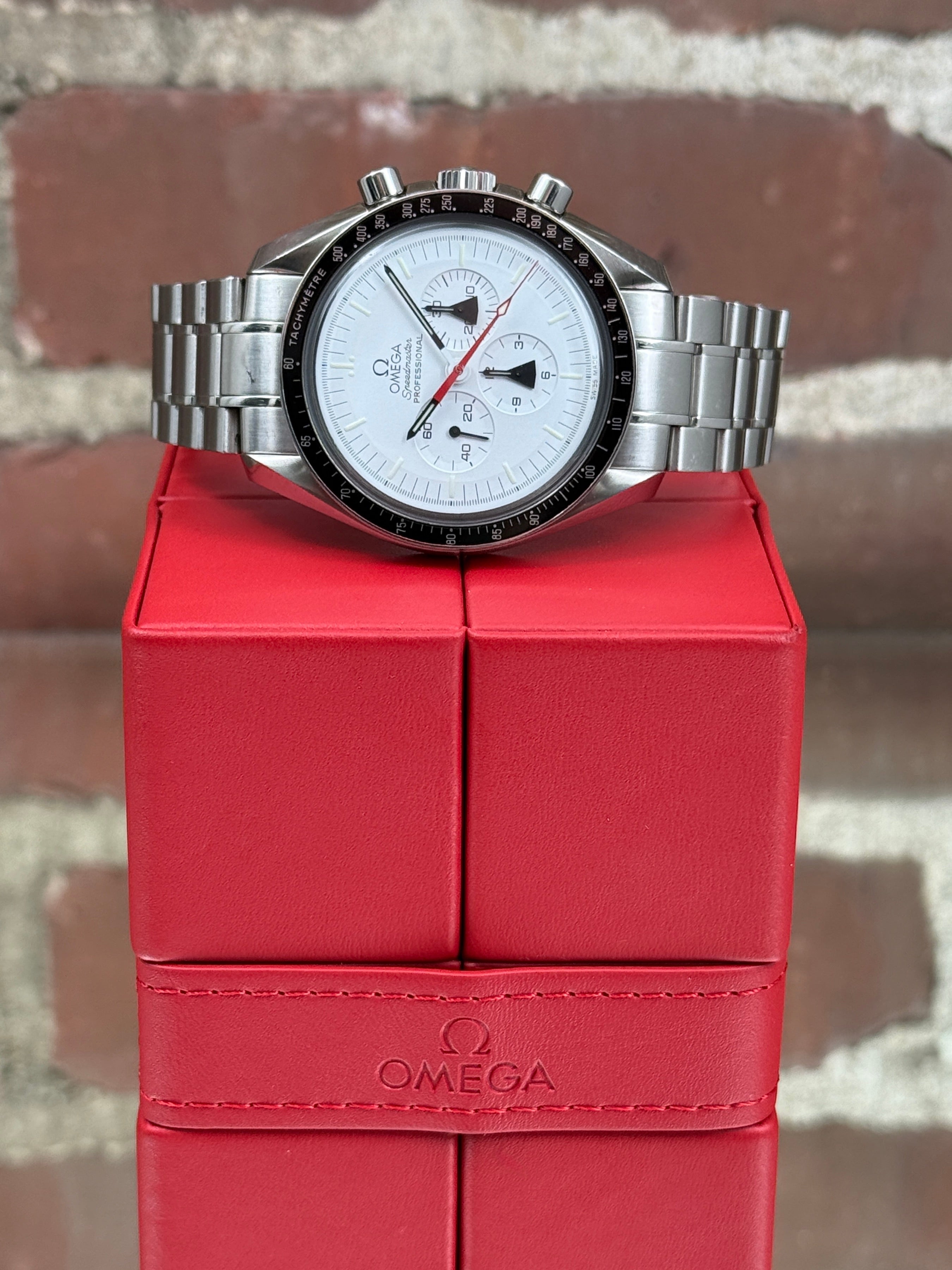 Omega Speedmaster Alaska Project