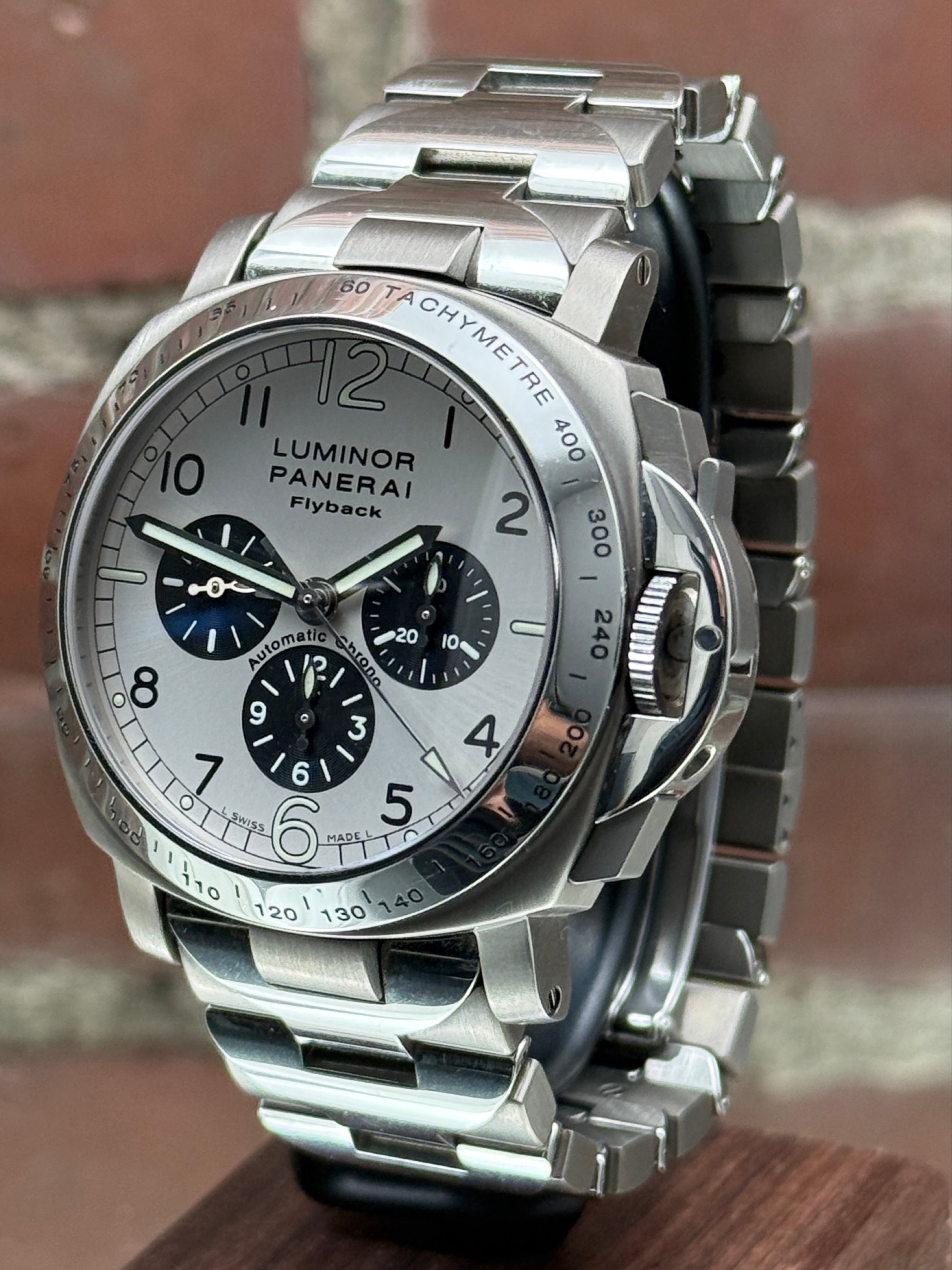 Pre-owned Panerai Luminor PAM 00060 | Titanium Silver