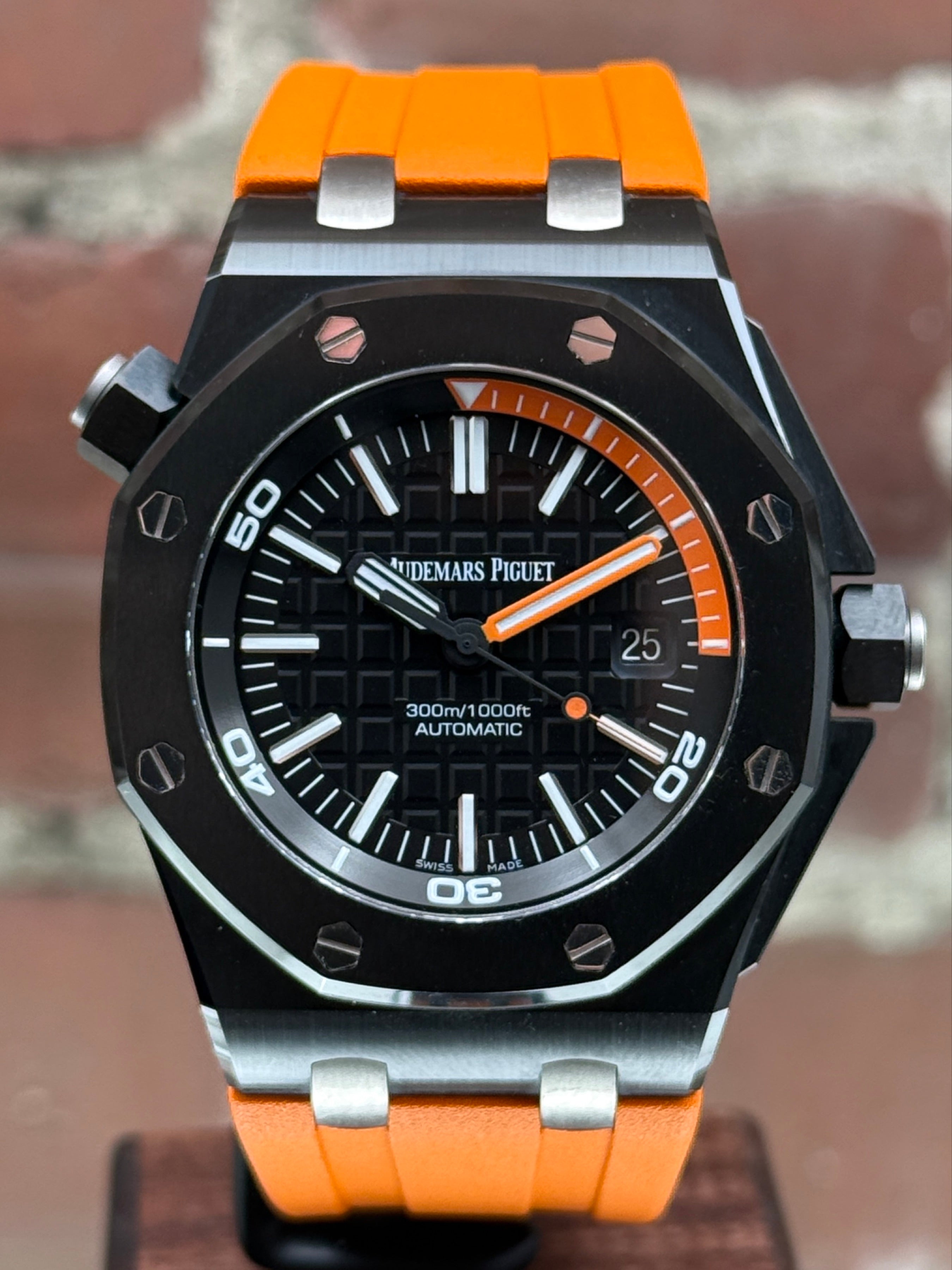 Pre-owned Audemars Piguet Royal Oak Offshore Diver 15707CE.OO.A002CA.01 | Ceramic Black