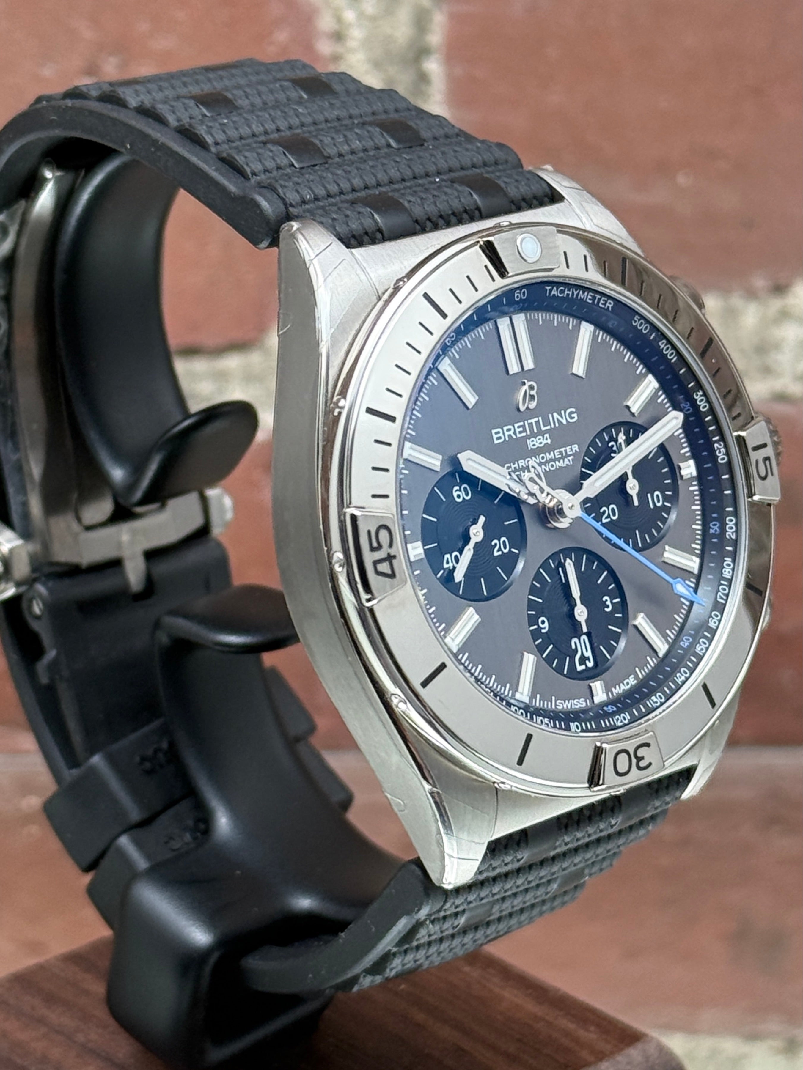 Mint Breitling Chronomat B01 42 EB0134101M1E1 | titanium grey