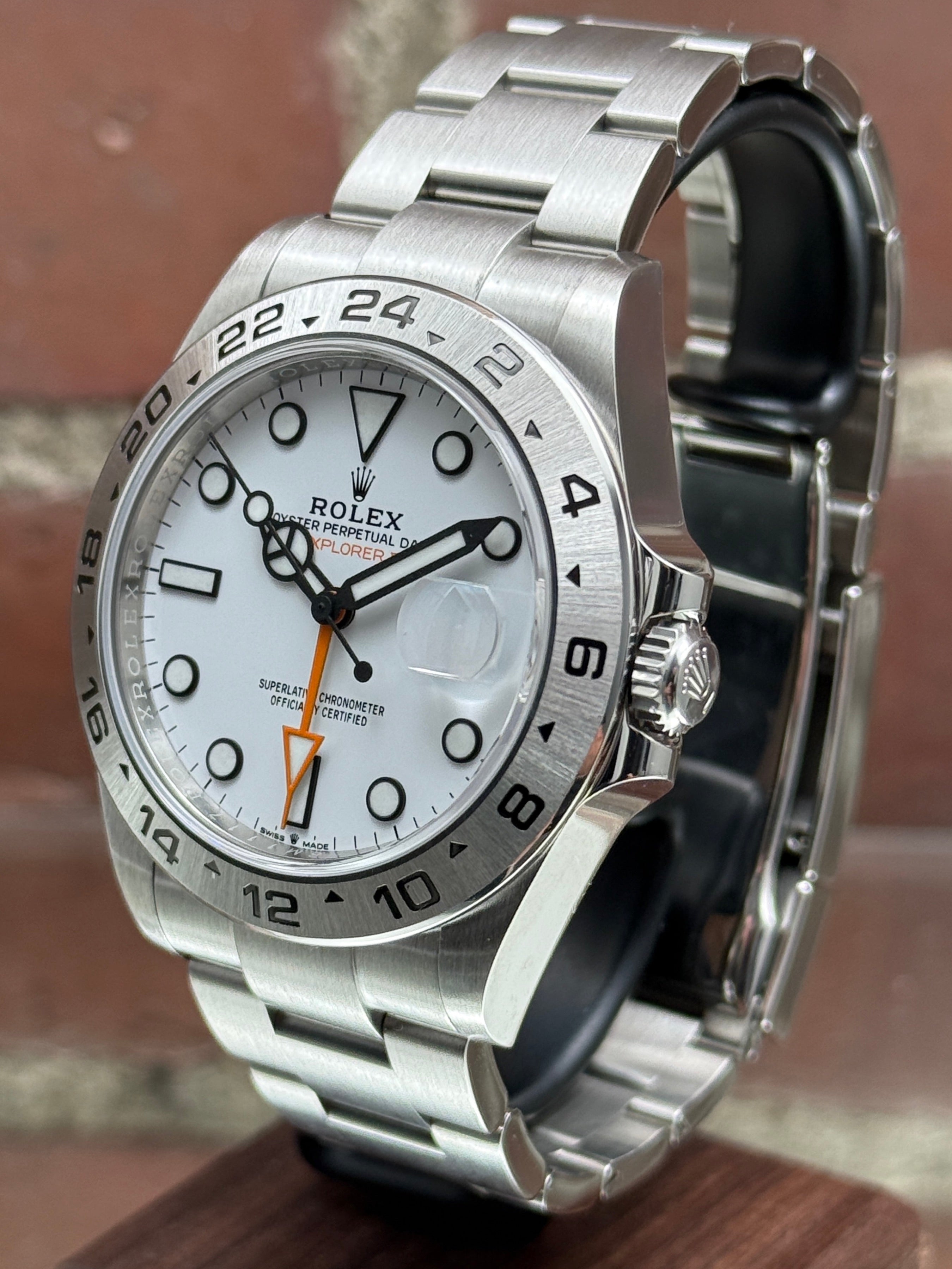 Pre-owned Rolex Explorer II 226570 | Steel White