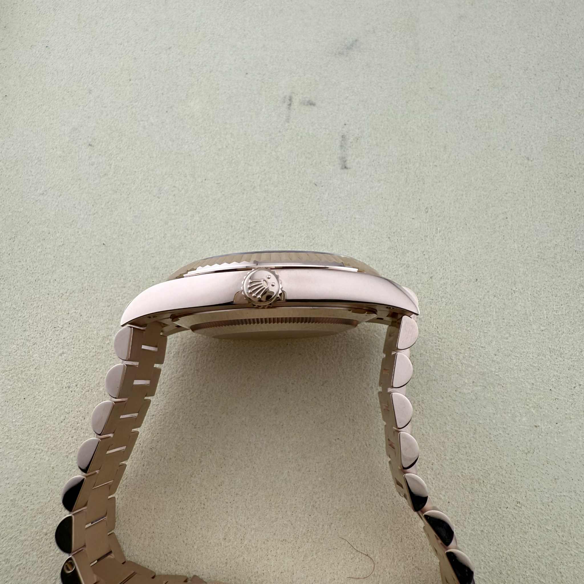 Rolex Day-Date 40 Olive Green Roman Dial 228235