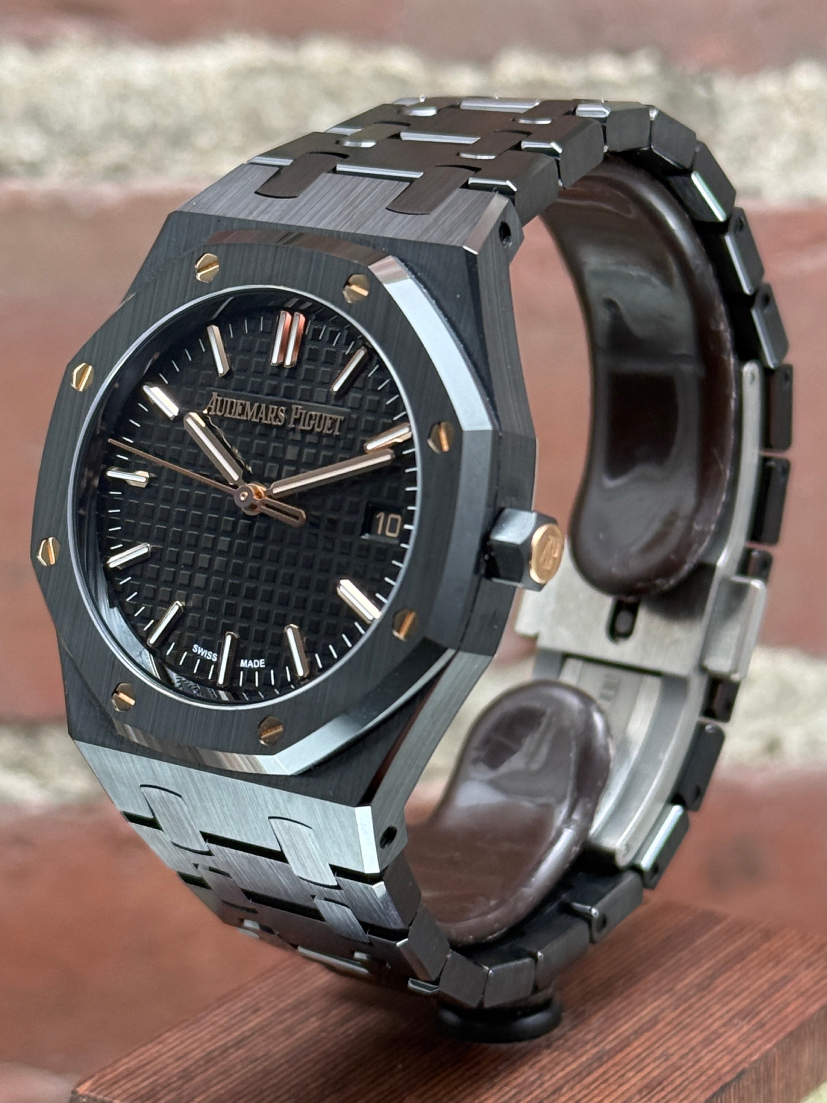 Mint Audemars Piguet Royal Oak Selfwinding 77350CE.OO.1266CE.01 | ceramic black