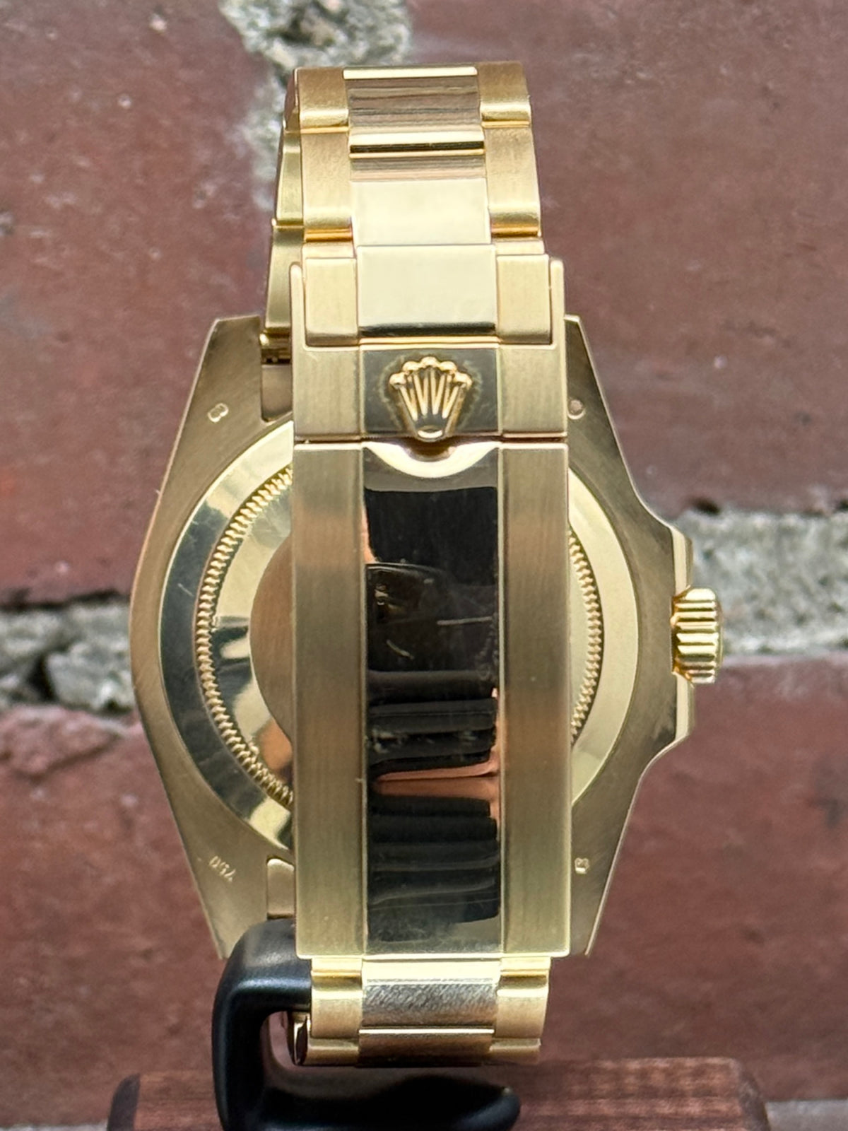 Pre-owned Rolex Submariner Date 116618LN | Yellow gold Black