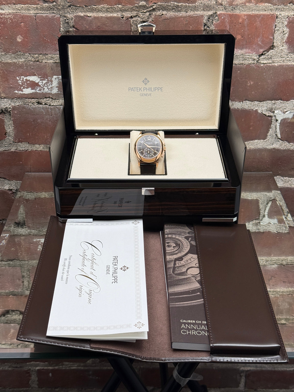 Pre-owned Patek Philippe Flyback Chronograph Annual Calendar 5905r-010 18kt 5905R-010 | pink gold black