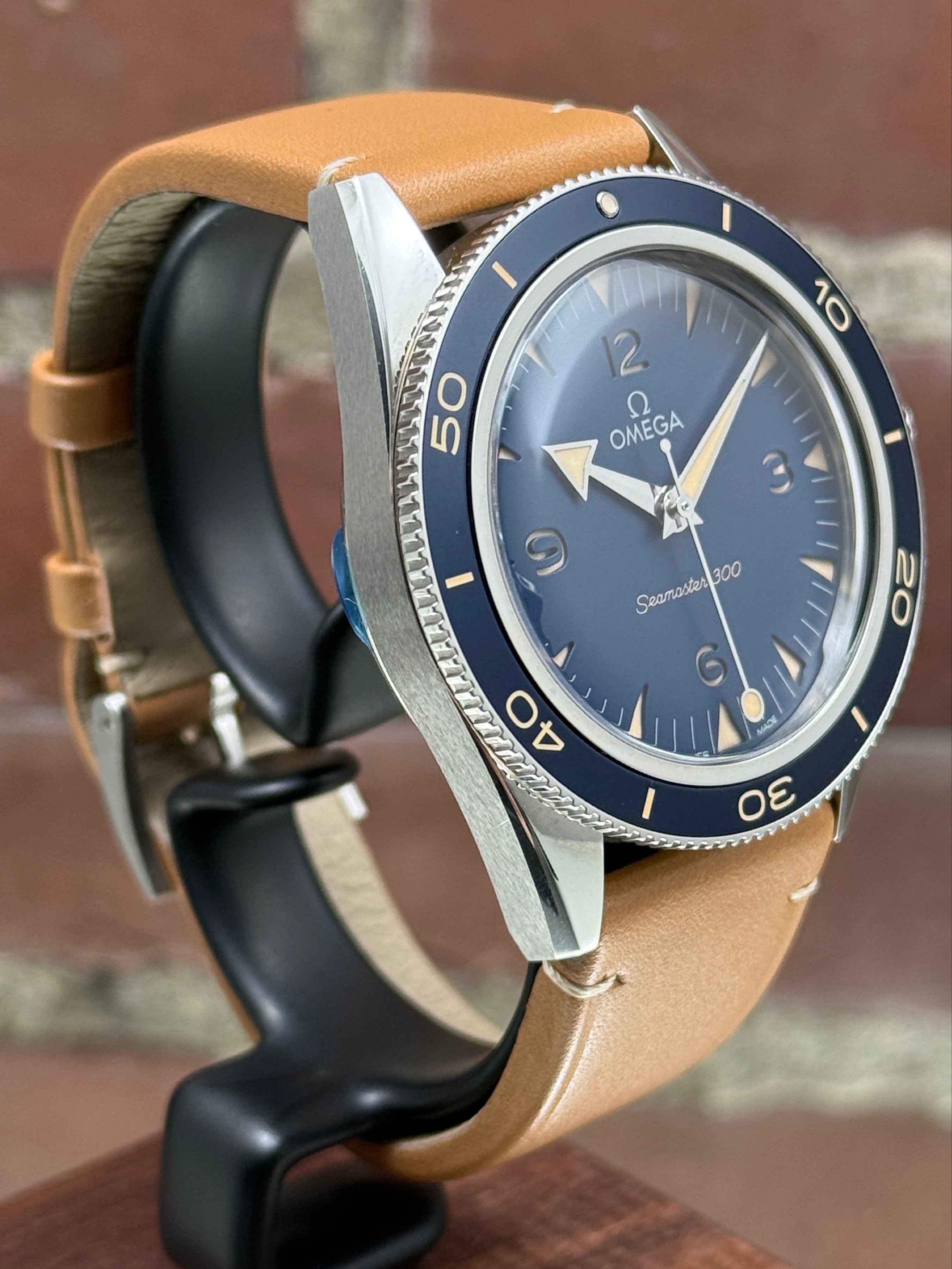 Pre-owned Omega Seamaster 300 Co-Axial Master Chronometer 234.32.41.21.03.001 | steel blue