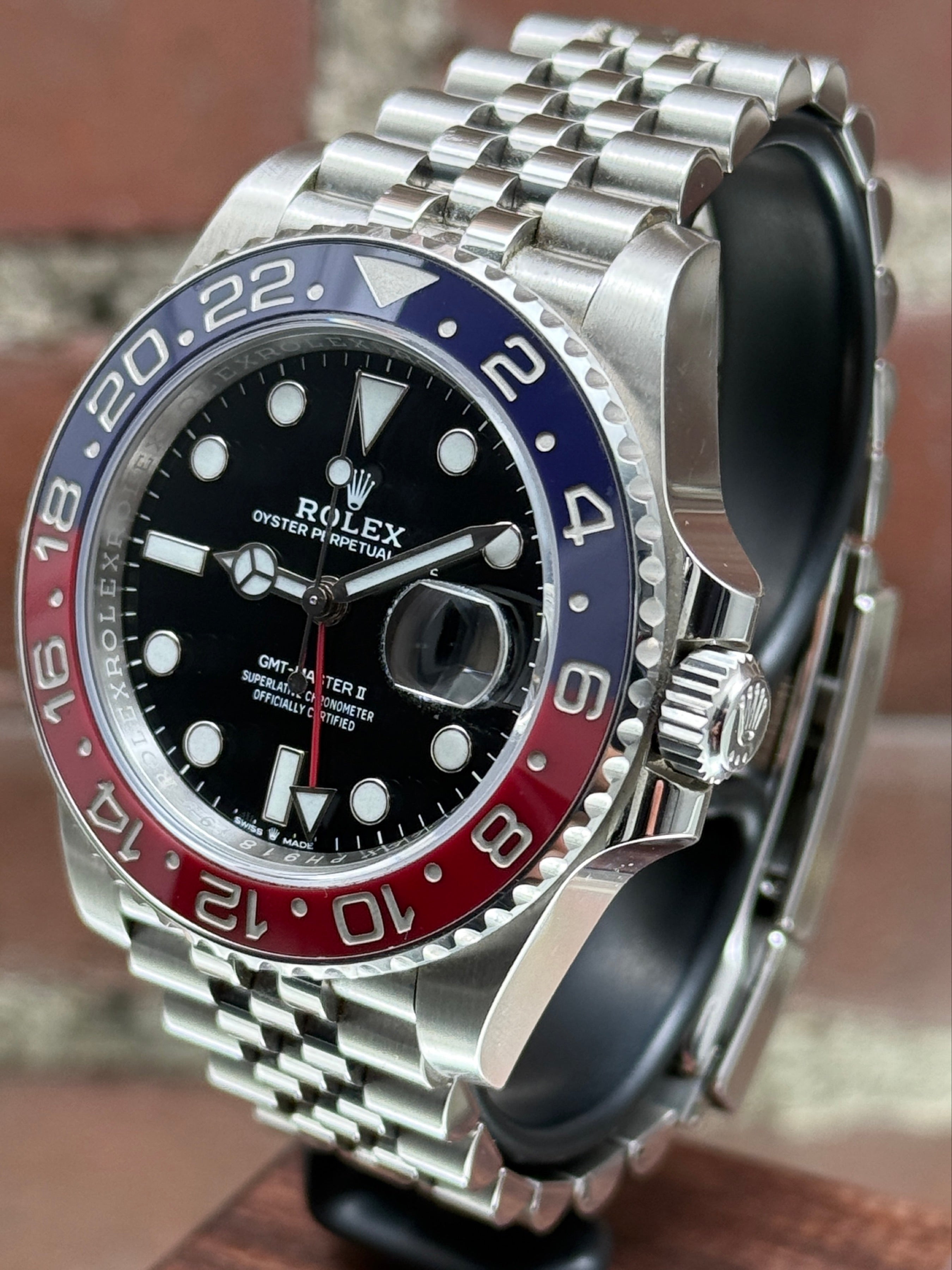 Pre-owned Rolex GMT-Master II 126710BLRO | steel black