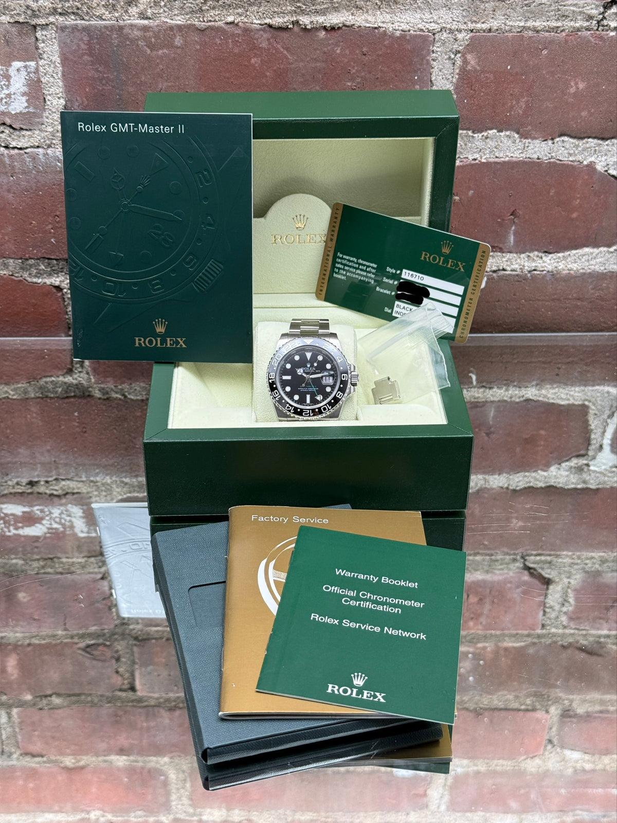 Pre-owned Rolex GMT-Master II 116710LN | Steel Black