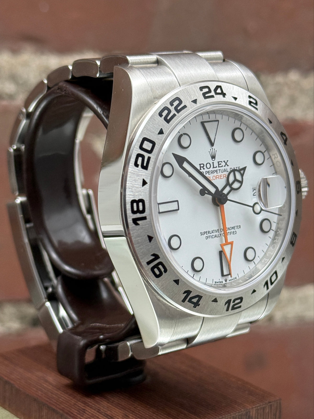 Pre-owned Rolex Explorer II 226570 | Steel White