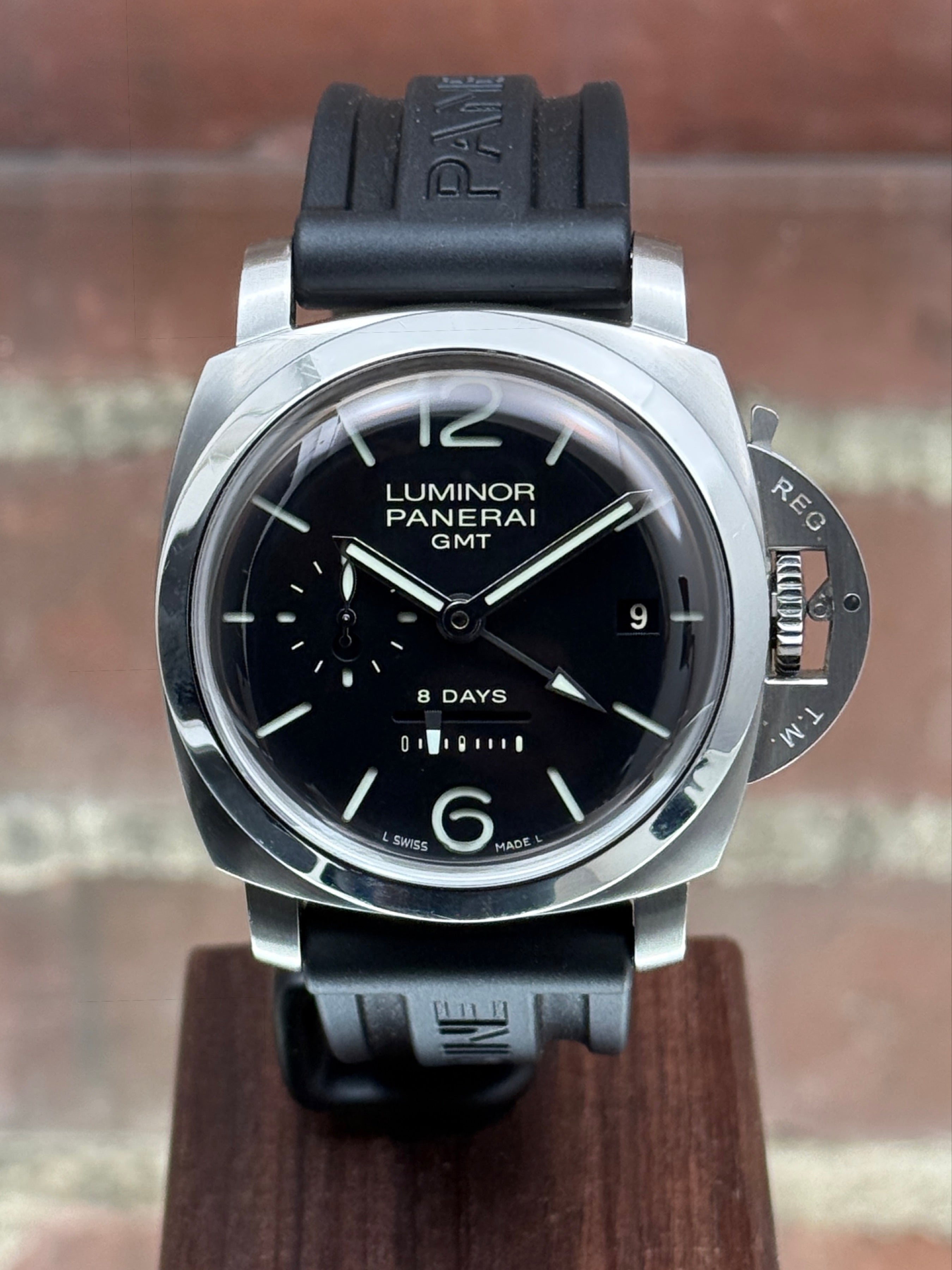 Panerai Luminor 1950 8 Days GMT