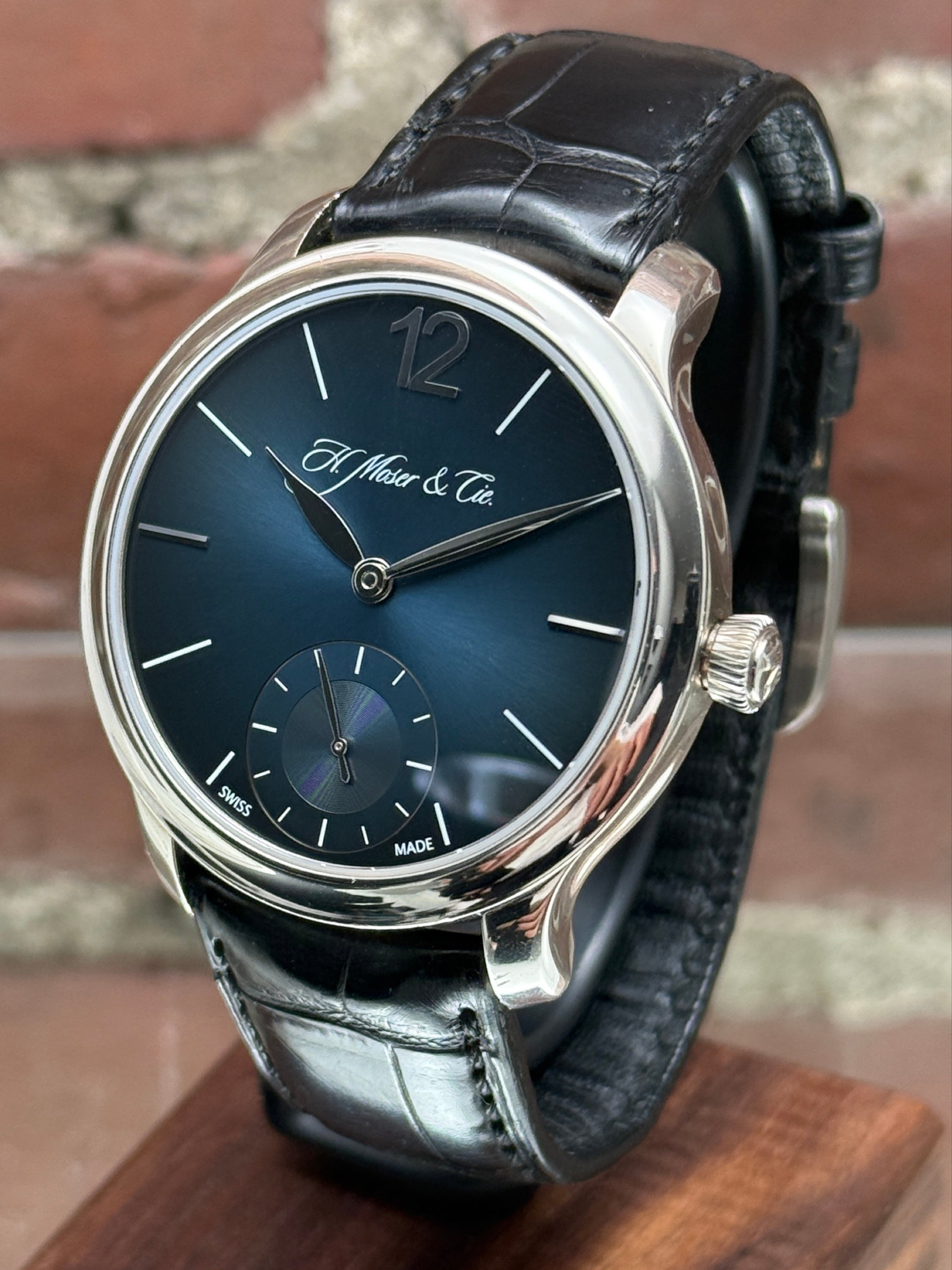 MINT H.Moser & Cie Mayu 321503024 | palladium blue  fume