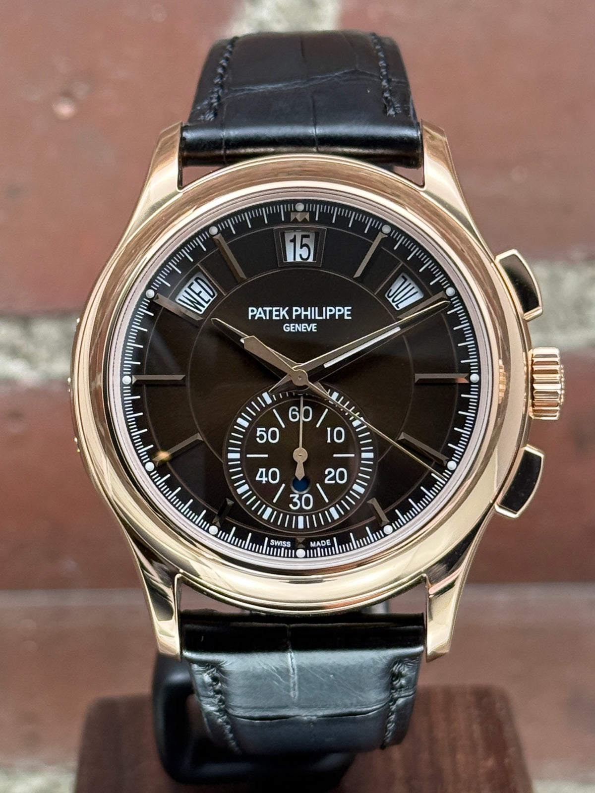 Pre-owned Patek Philippe Flyback Chronograph Annual Calendar 5905r-010 18kt 5905R-010 | pink gold black
