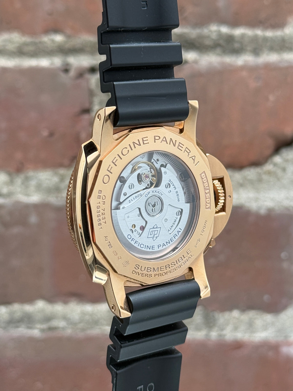 Mint Panerai Luminor Submersible PAM 00974 | Red gold Black