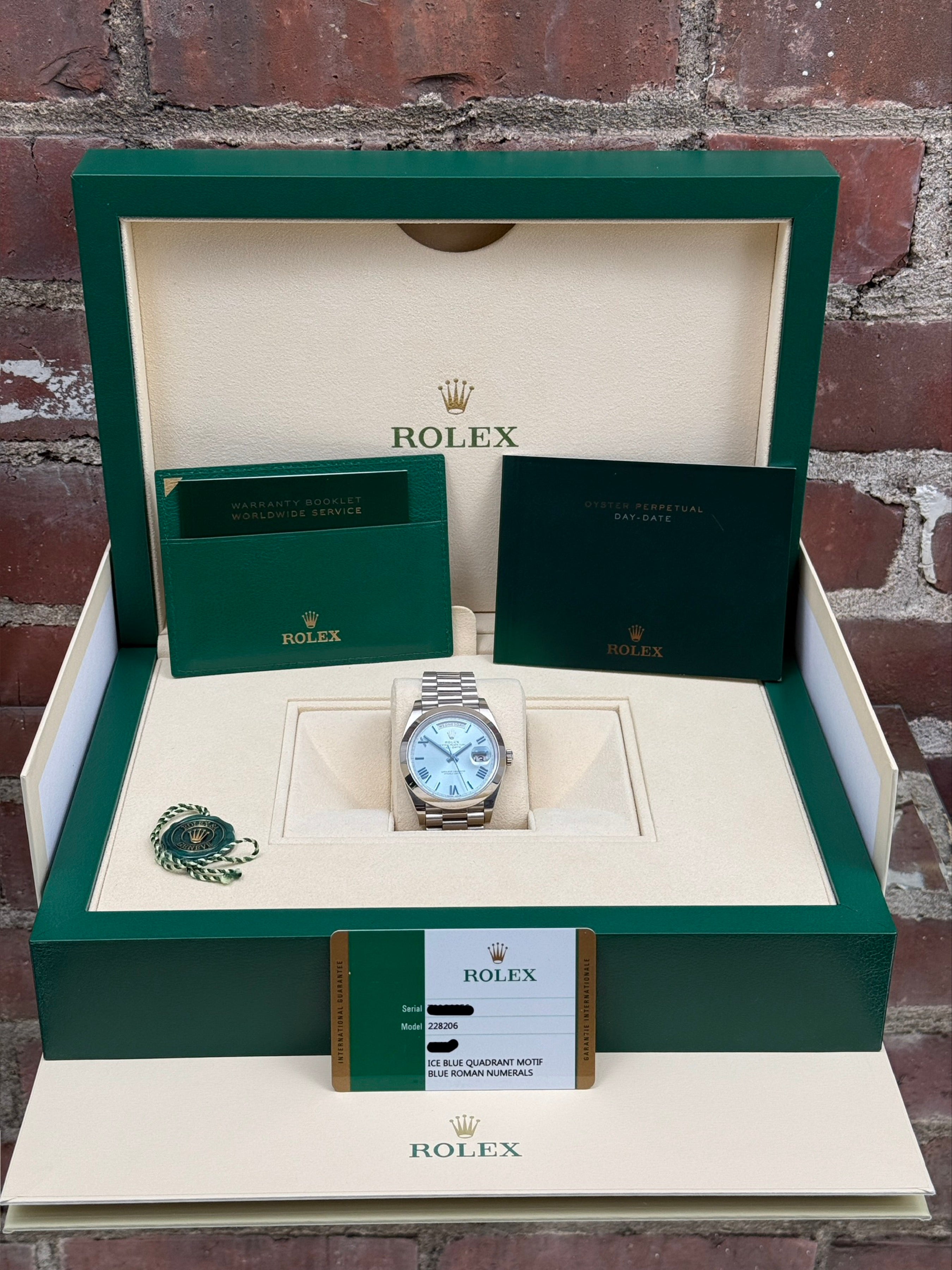 Pre-owned Rolex Day-Date 40 228206 | Steel Blue