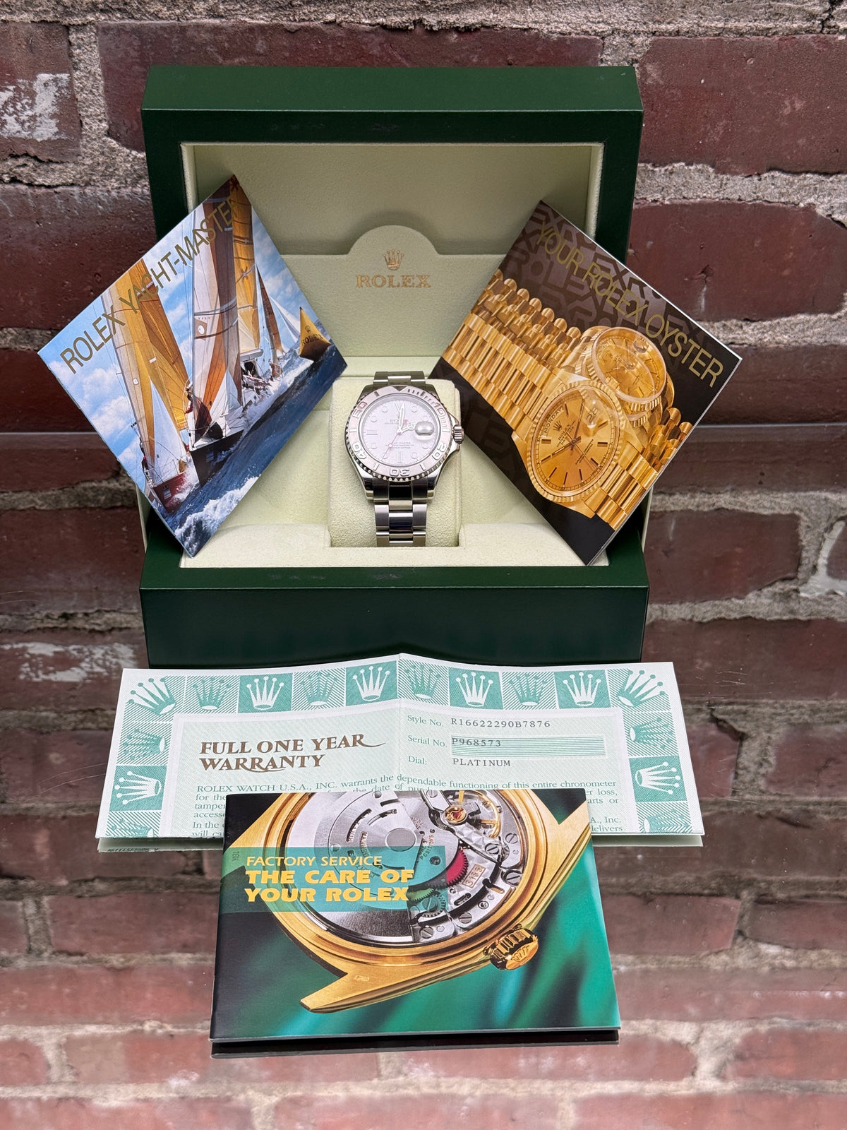 Pre-owned Rolex Yacht-Master 40 116622 | Steel Silver