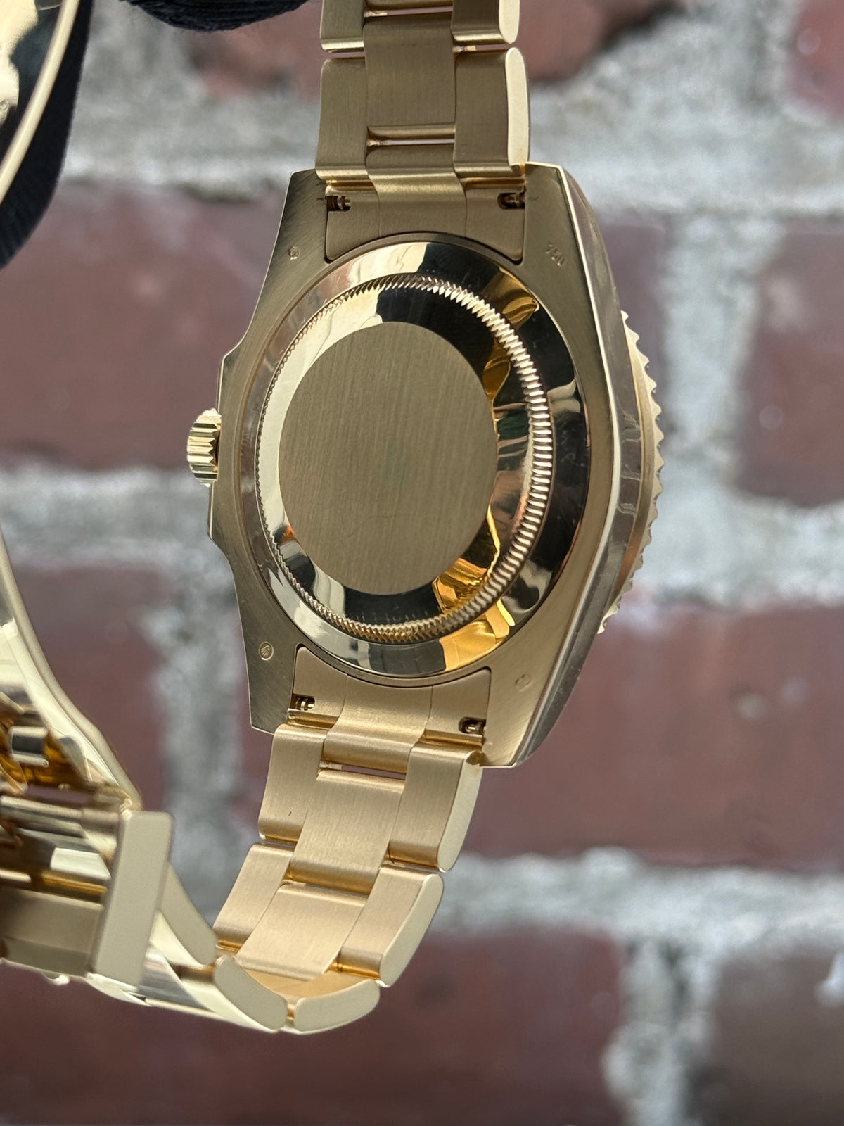Pre-owned Rolex Submariner Date 116618LN | Yellow gold Black