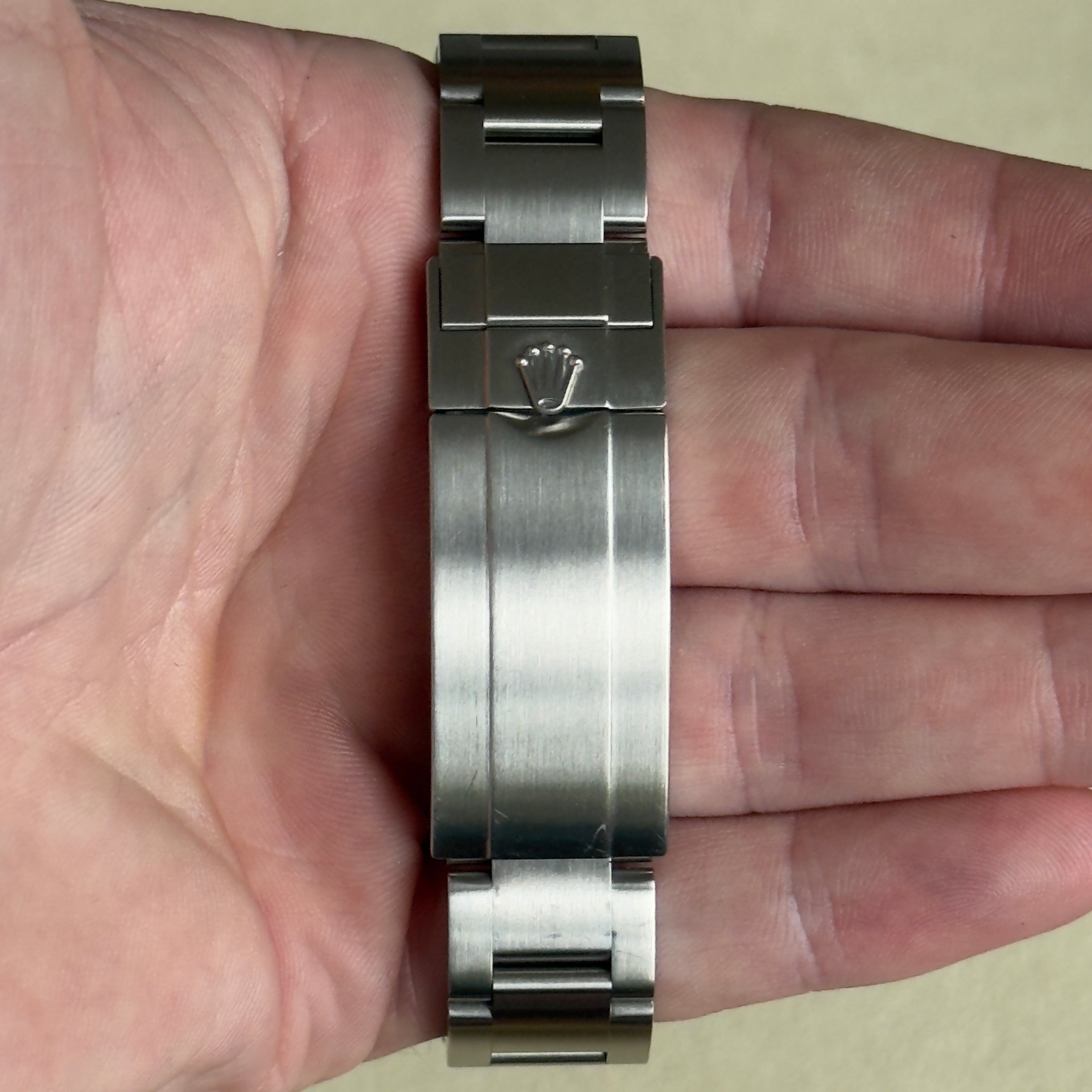Rolex Submariner Hulk Green Hulk Dial 116610LV