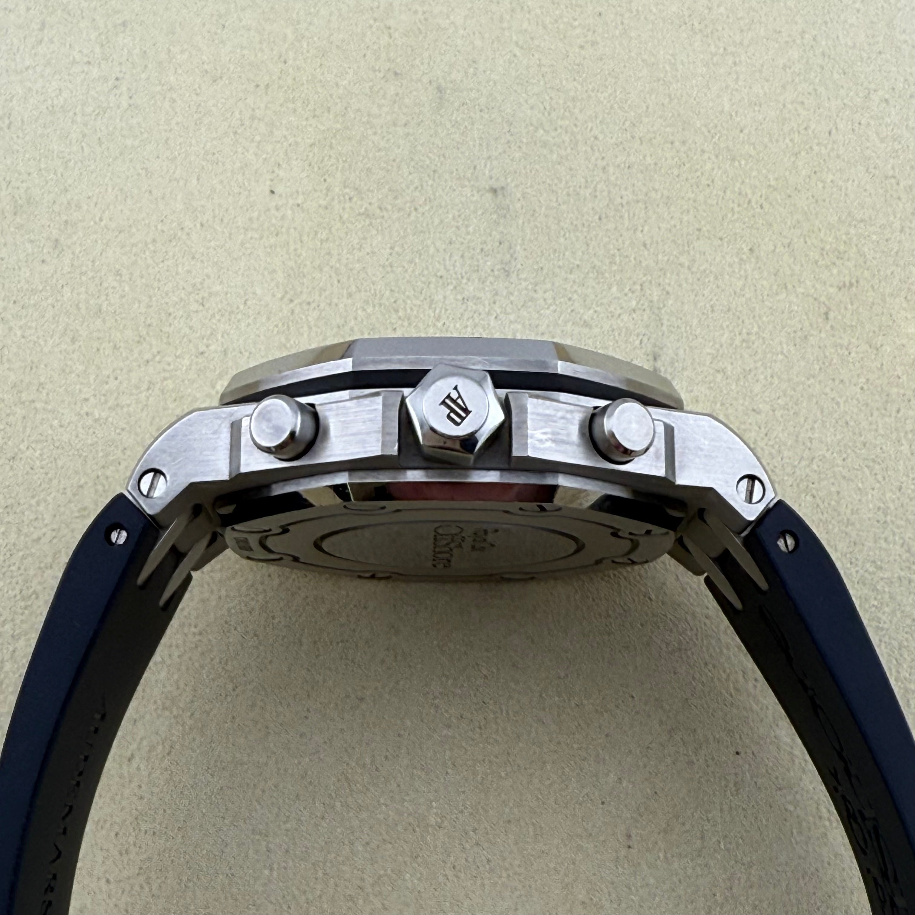 Audemars Piguet Offshore Selfwinding Chronograph Blue Dial 26231ST.ZZ.D027CA.01