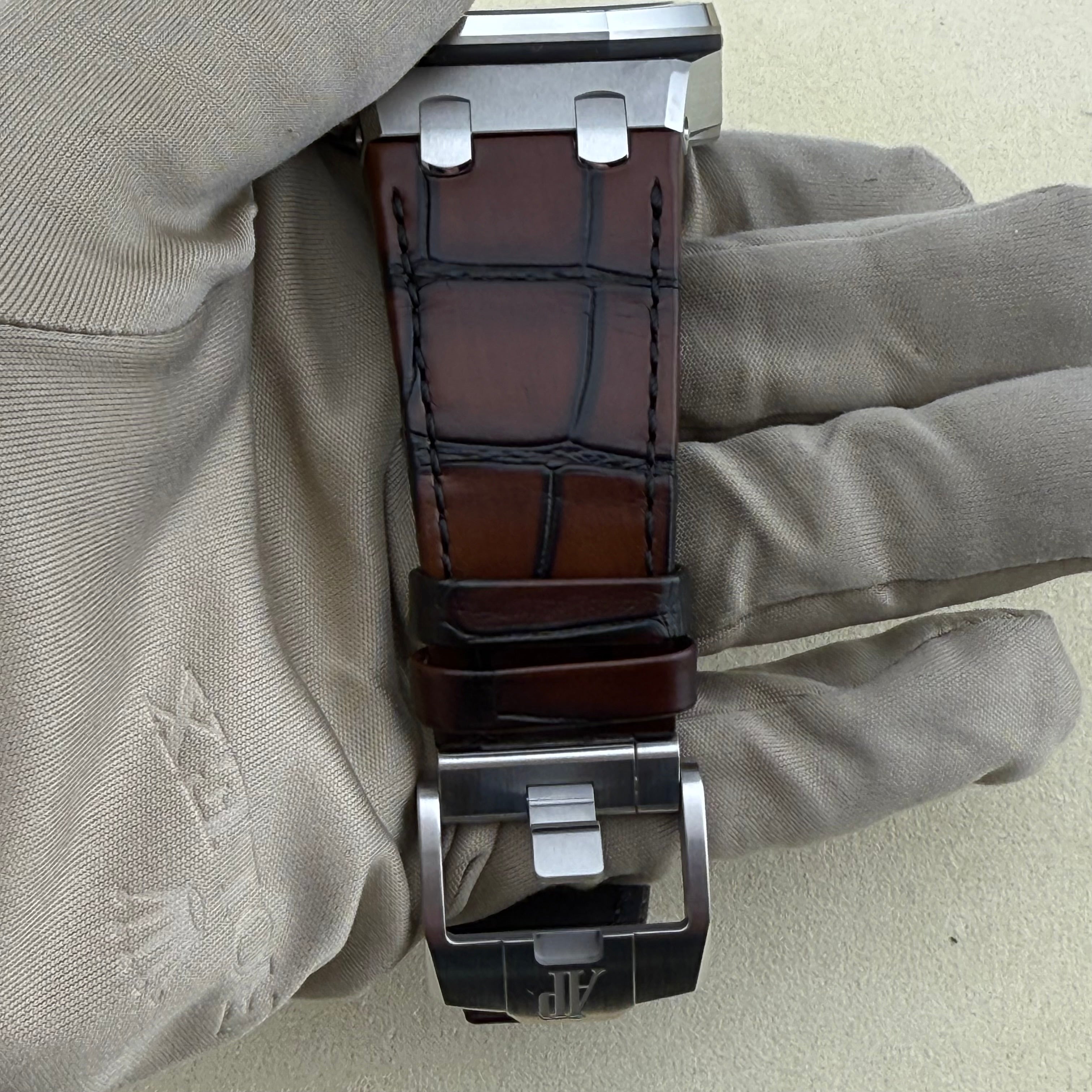 Audemars Piguet Offshore Selfwinding Chronograph Bronze Dial 26420ST.OO.A828CR.01