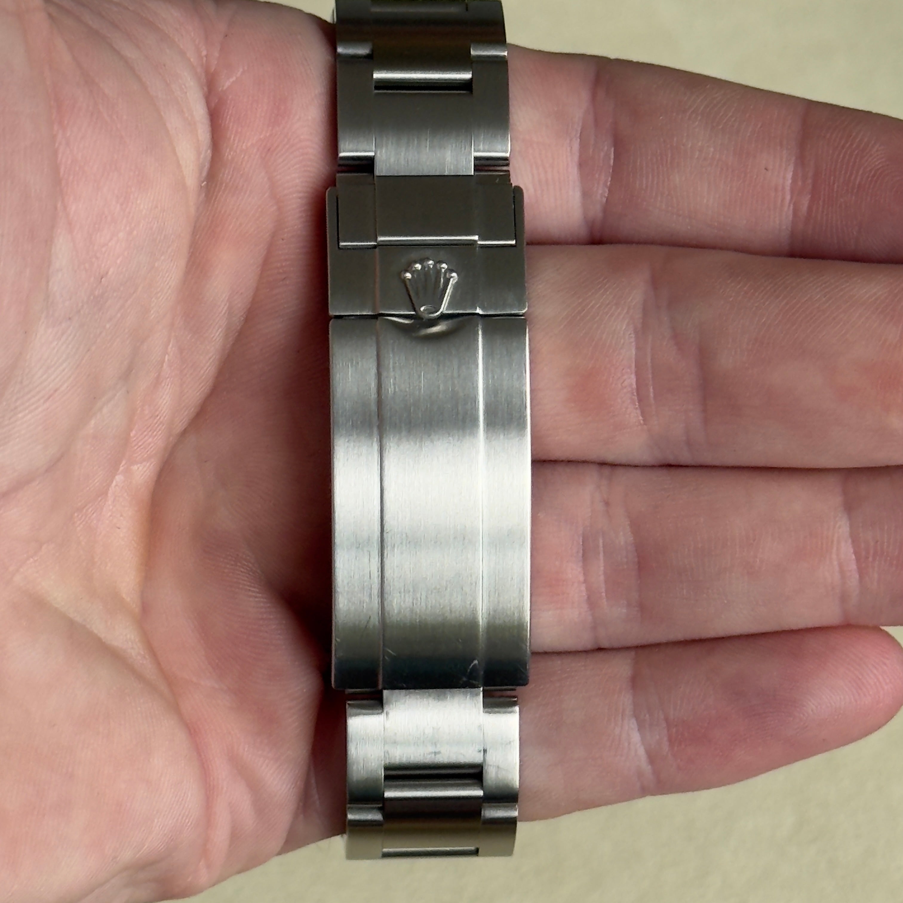 Rolex Submariner Hulk Green Hulk Dial 116610LV