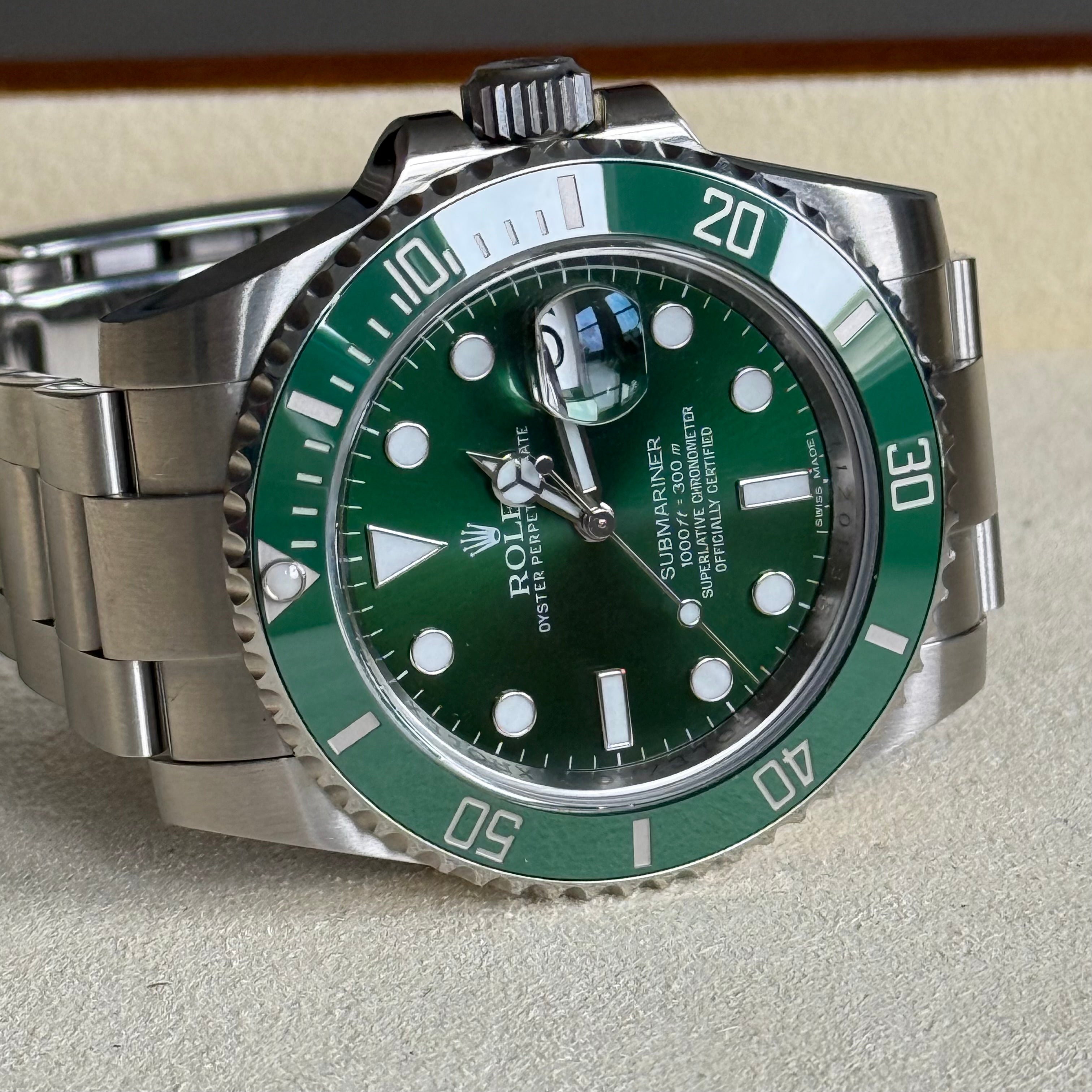 Rolex Submariner Hulk Green Hulk Dial 116610LV