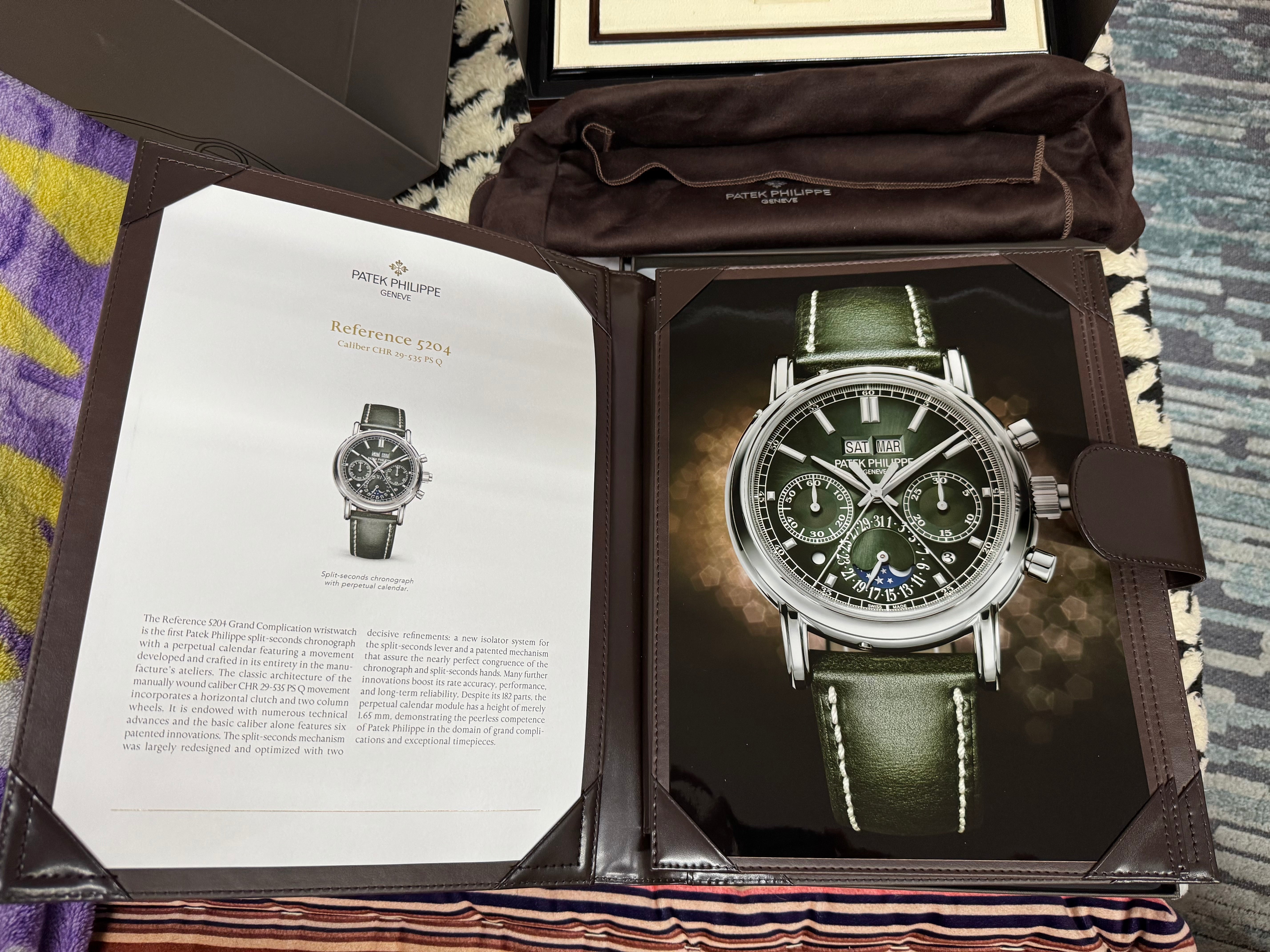 Patek Philippe Grand Complications - Split-Seconds Chronograph - Perpetual Calendar Olive Green Dial 5204G-001