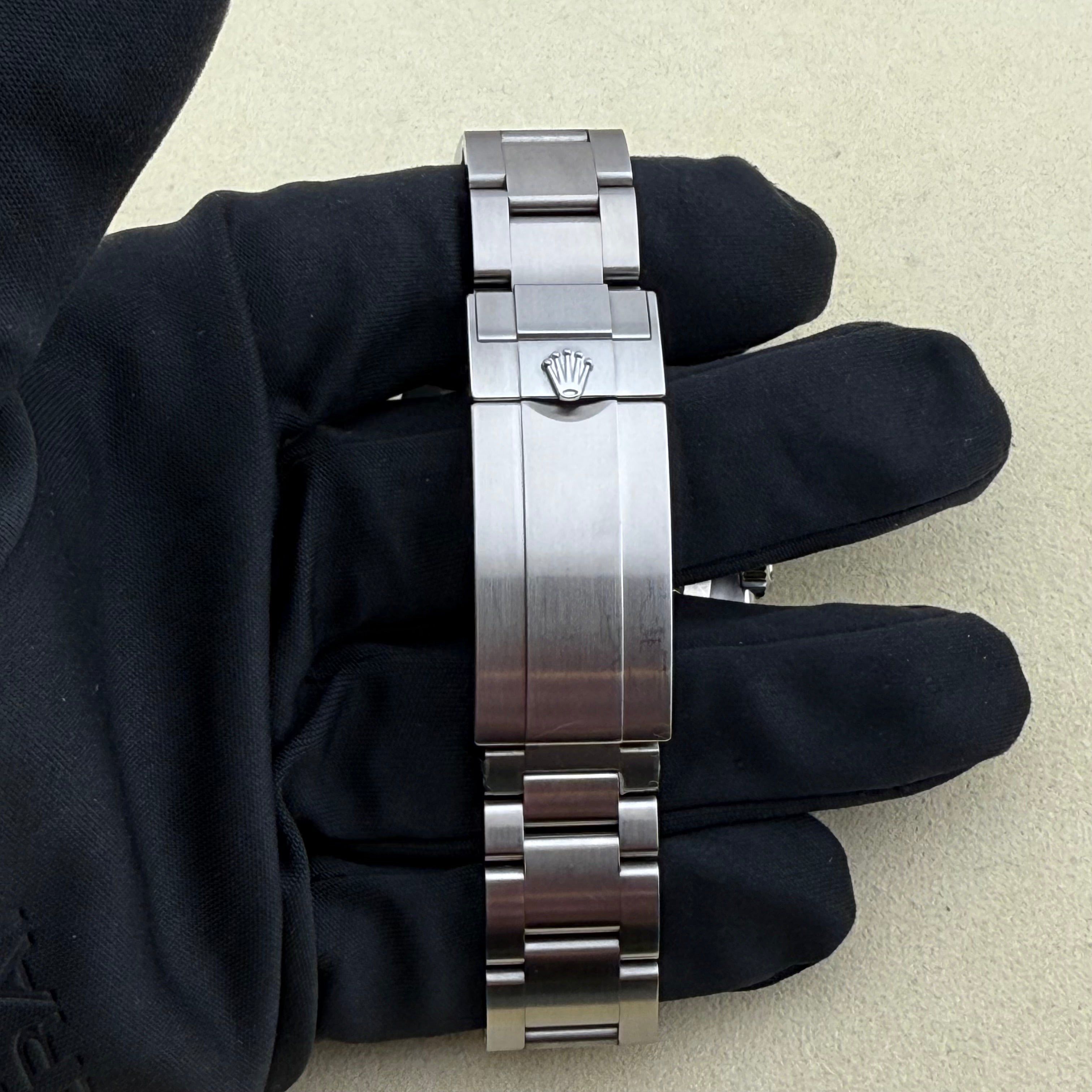 Rolex Sea-Dweller 43 Black Dial 126600