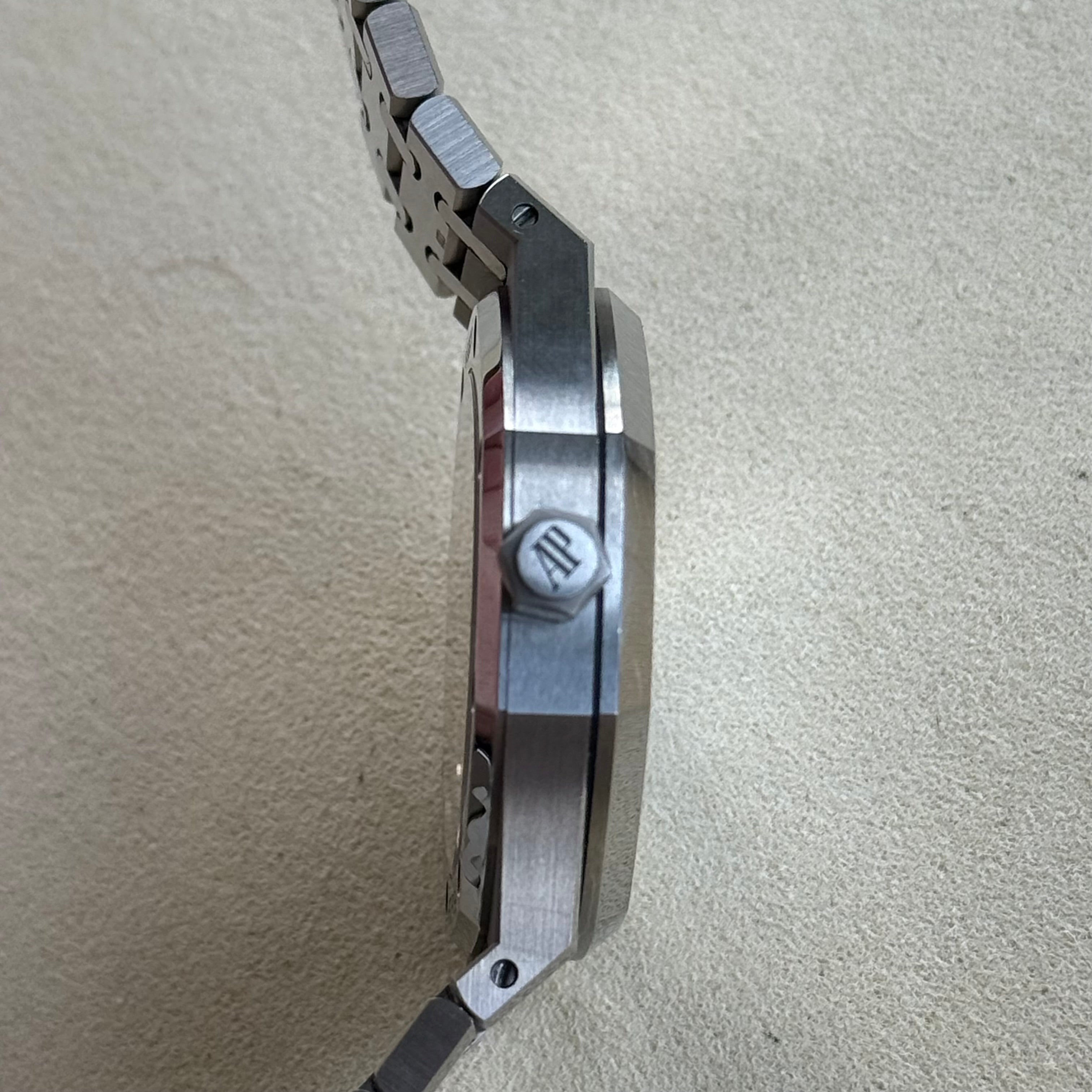Audemars Piguet Royal Oak Blue Dial 15500ST.OO.1220ST.01