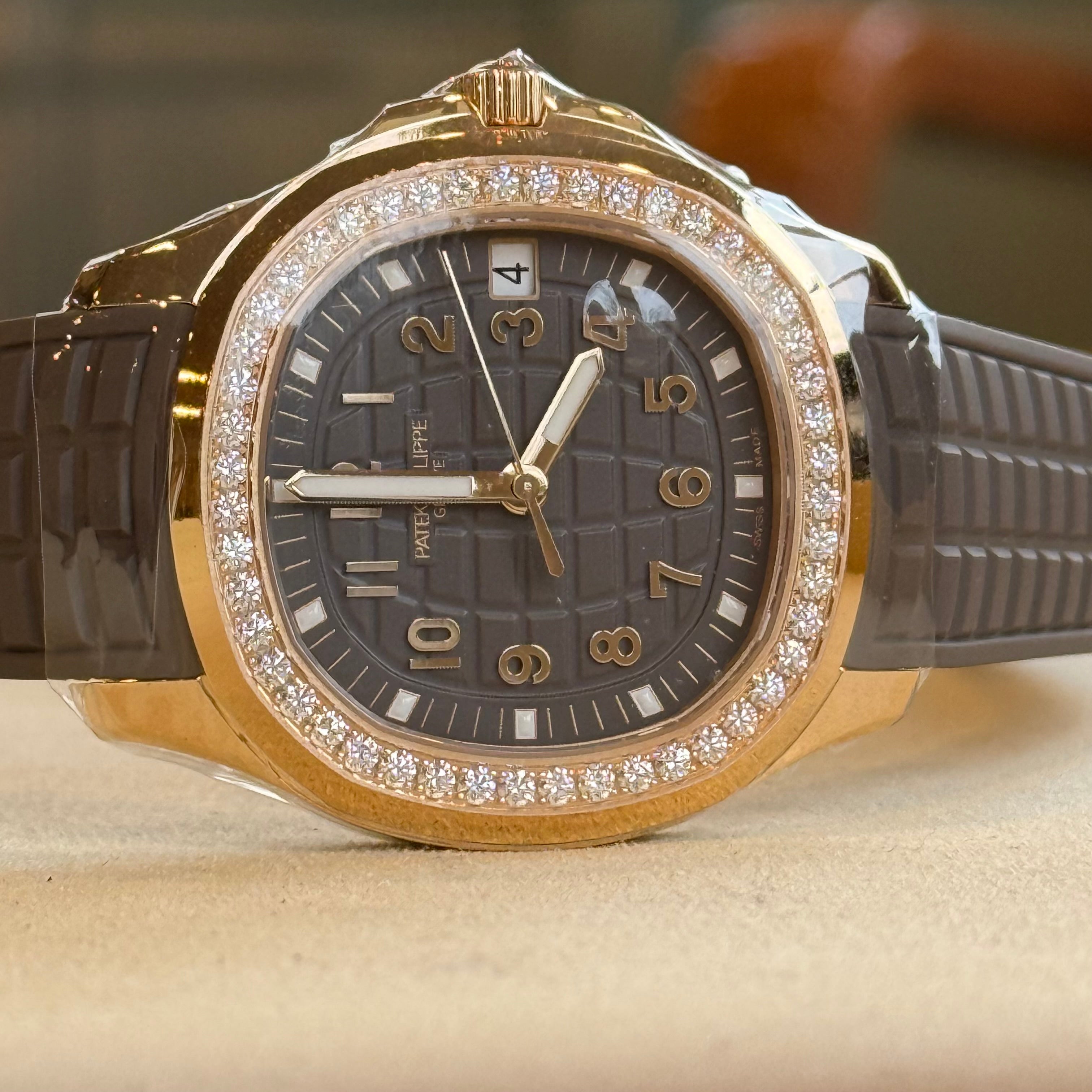 Patek Philippe Aquanaut Luce Taupe Dial 5268/200R-010