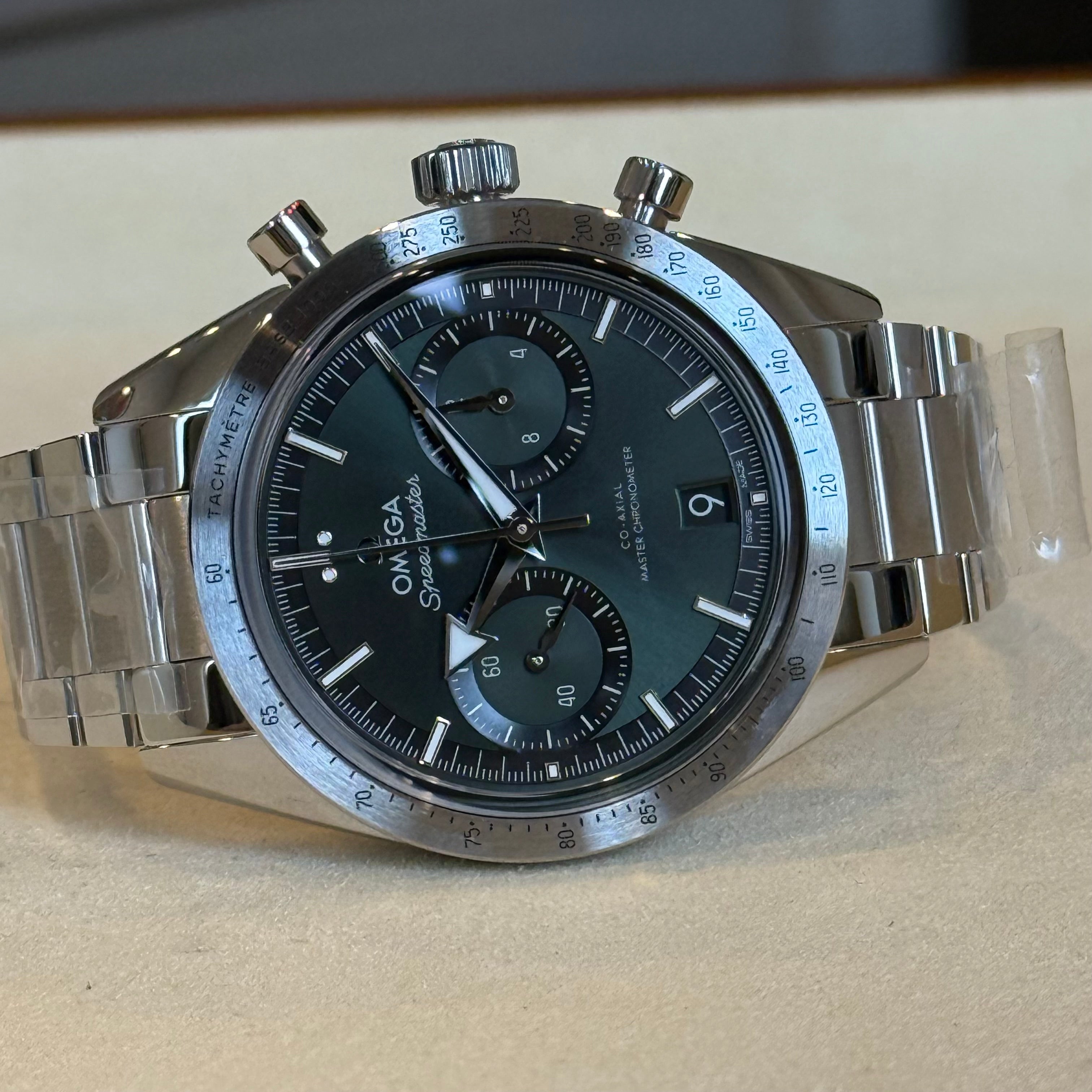 Omega Speedmaster '57 Co-Axial Master Chronometer Chronograph Green Dial 332.10.41.51.10.001