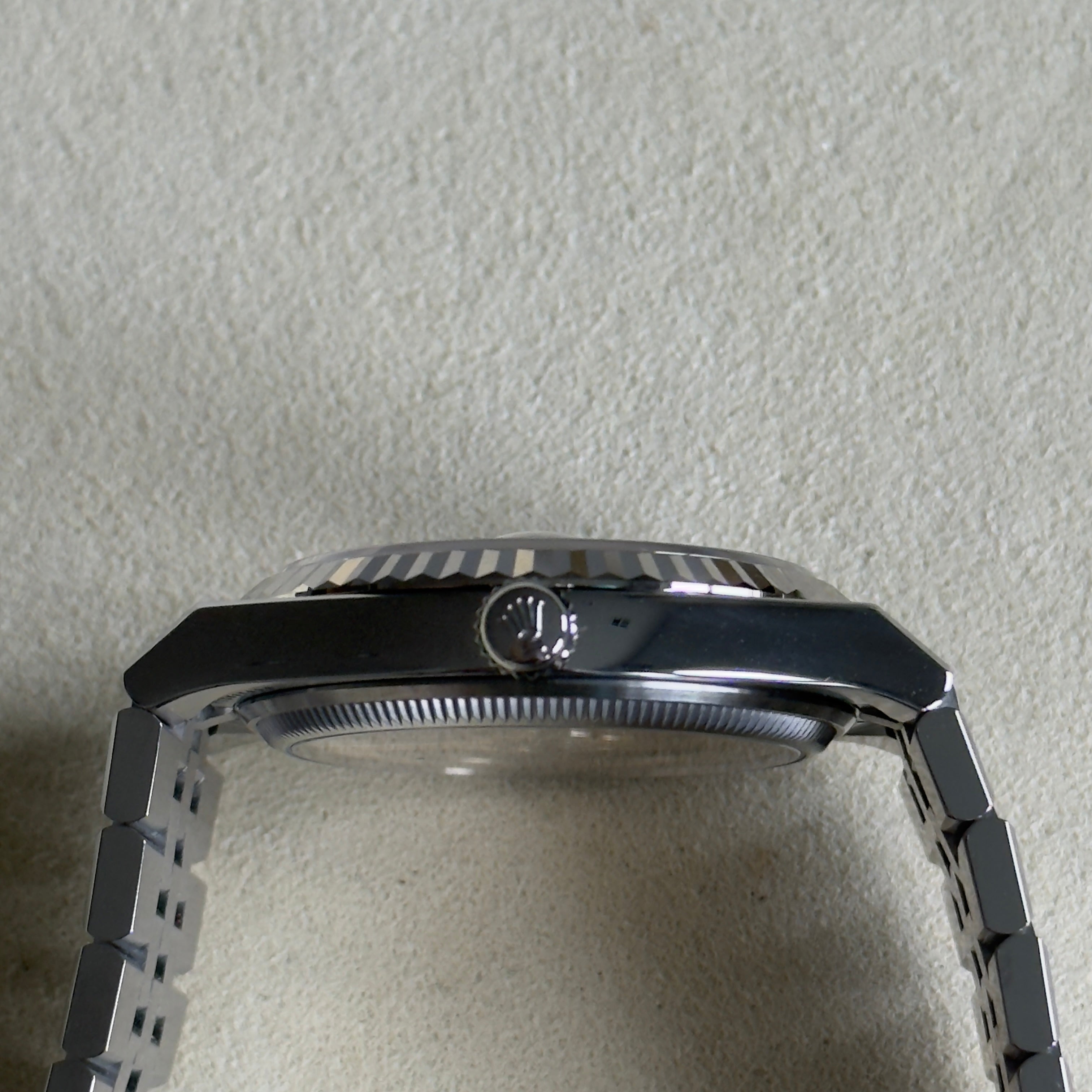 Rolex Land Dweller Honeycomb-motif Dial 127234