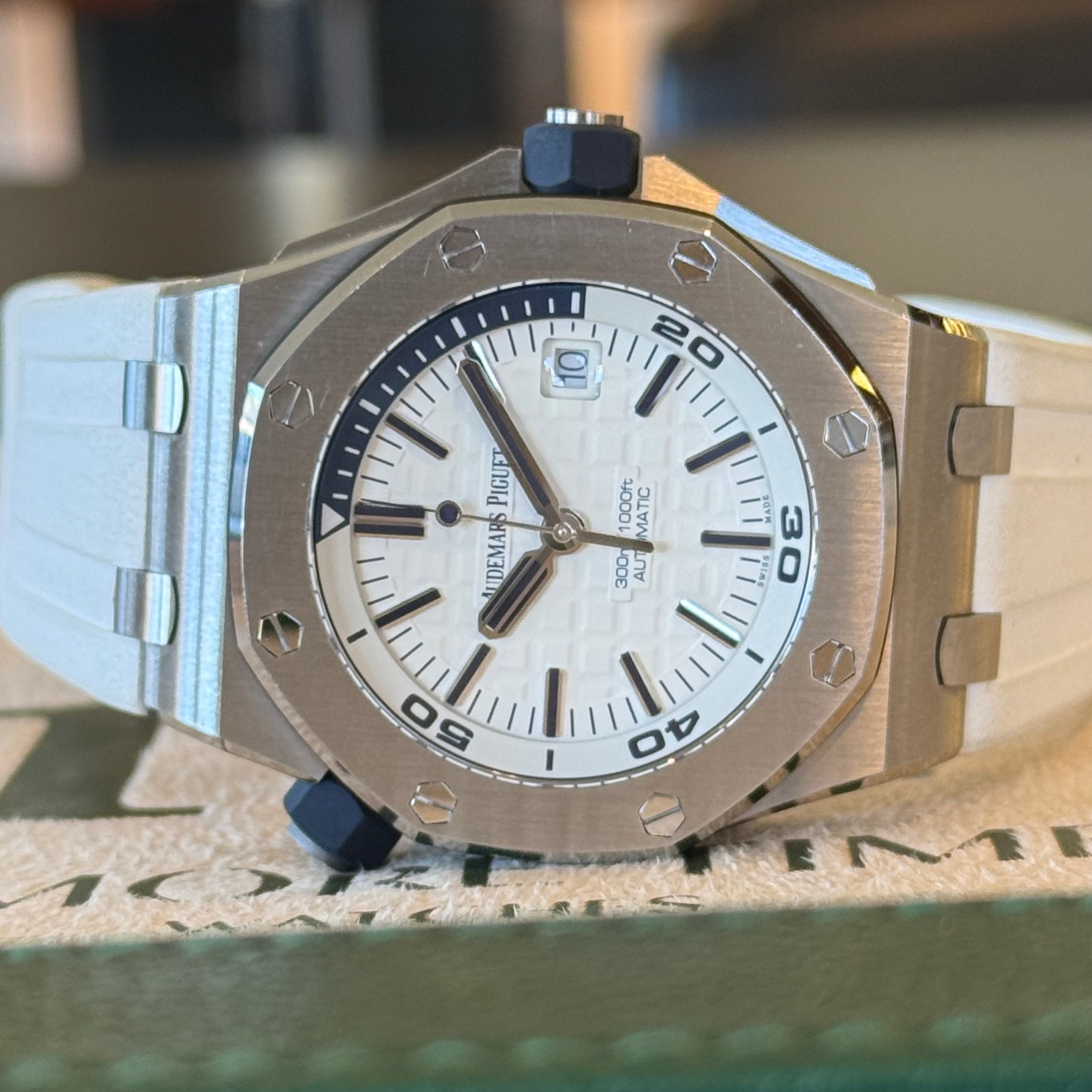 Audemars Piguet Royal Oak Offshore Diver White Dial 15710ST.OO.A010CA.01