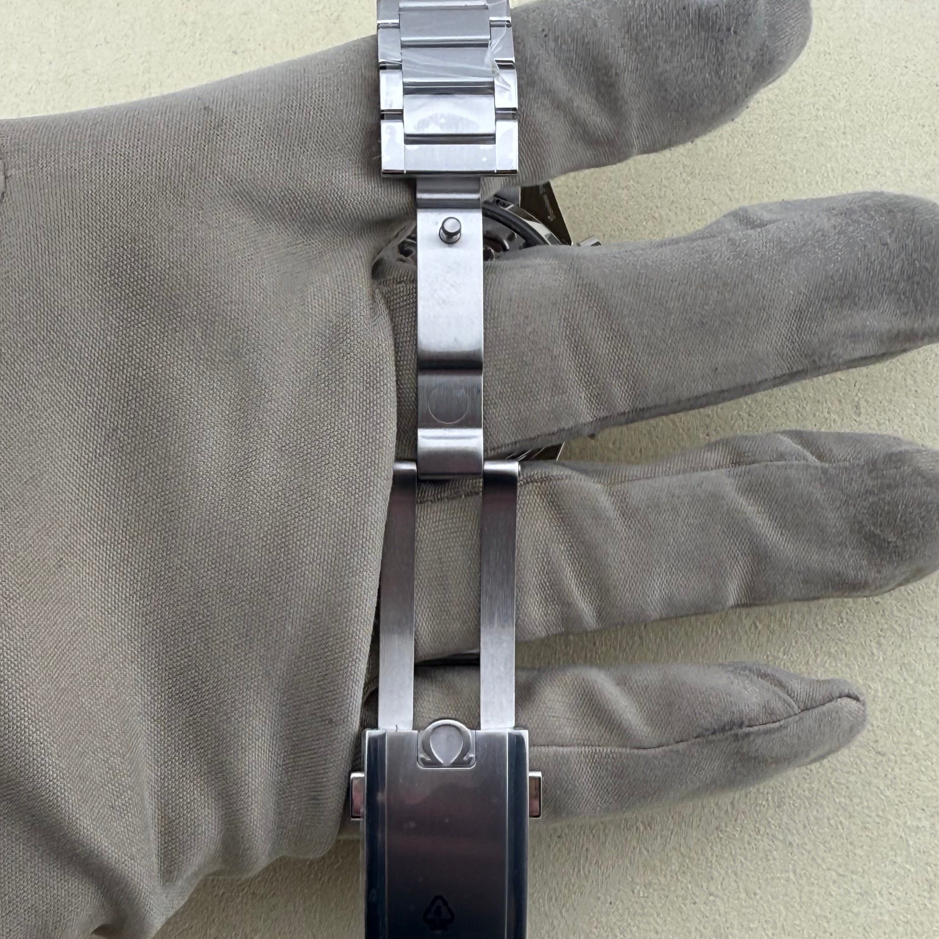 Omega Speedmaster '57 Co-Axial Master Chronometer Chronograph Blue Dial 332.10.41.51.03.001